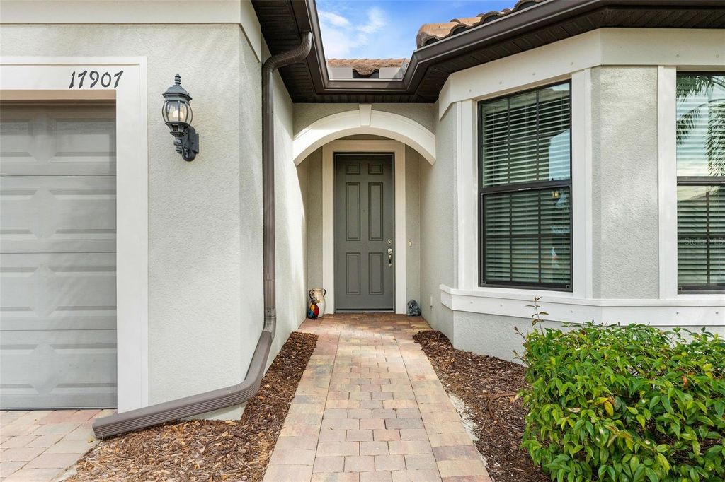 Photo of 17907 Eastbrook Terrace, Bradenton, FL 34202 (MLS # A4676560)