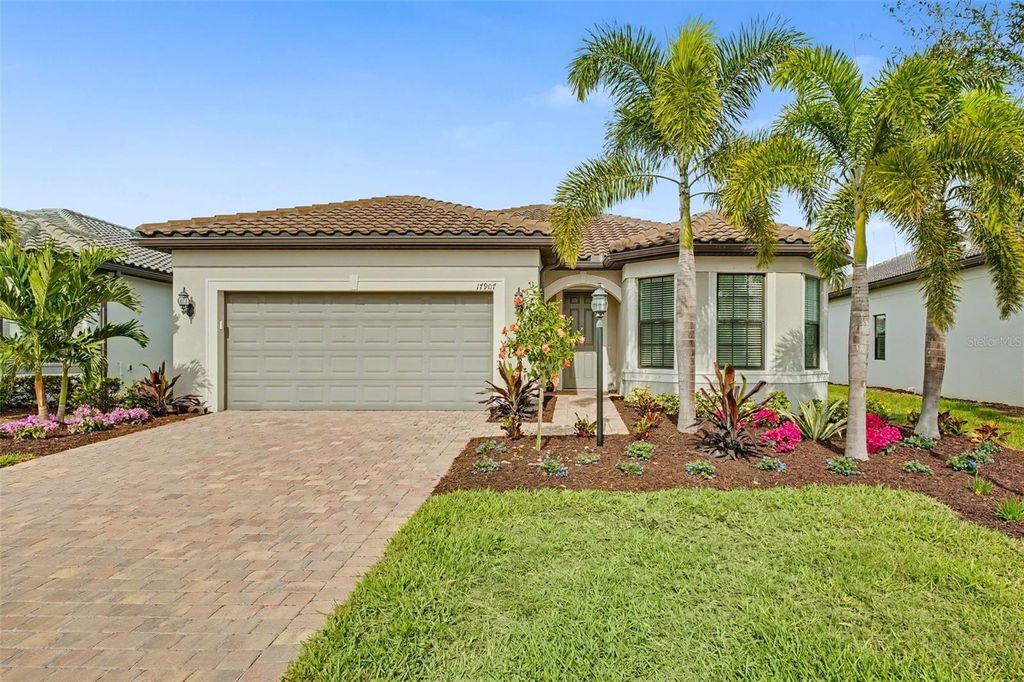 Photo of 17907 Eastbrook Terrace, Bradenton, FL 34202 (MLS # A4676560)