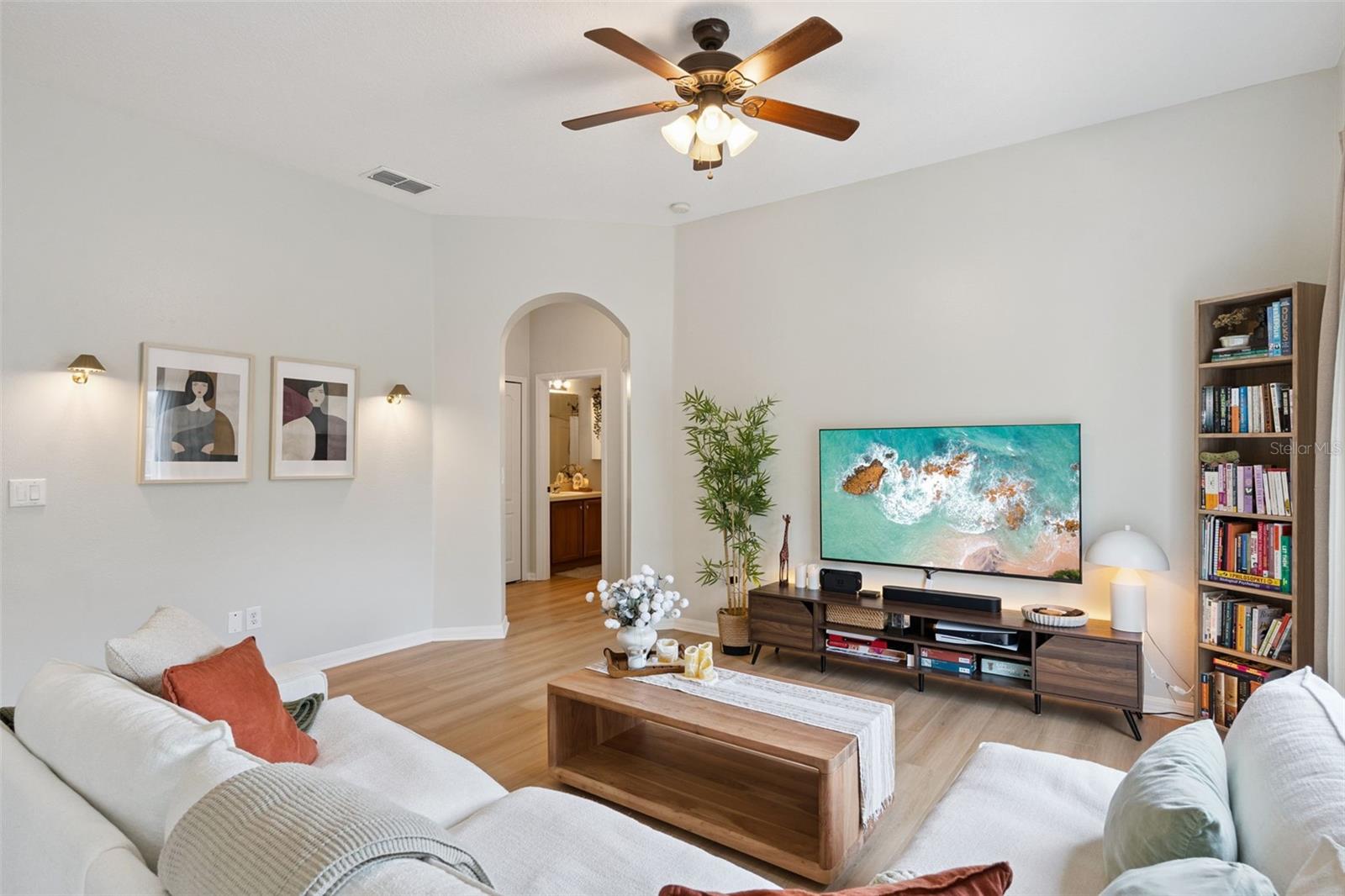 1610 PINE OAK TRAIL