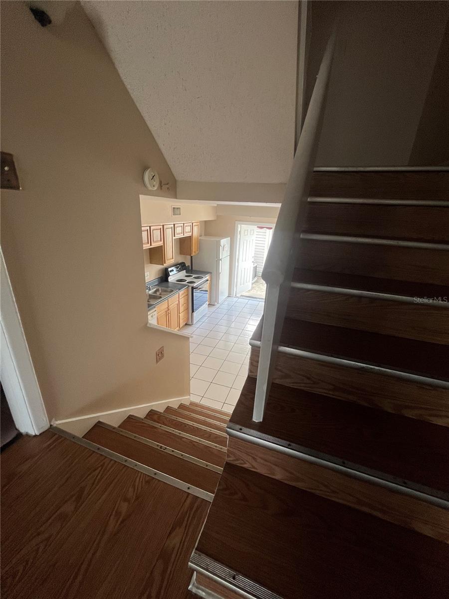 TOWNN COUNTRY VILLAS A CONDO - Residential Lease