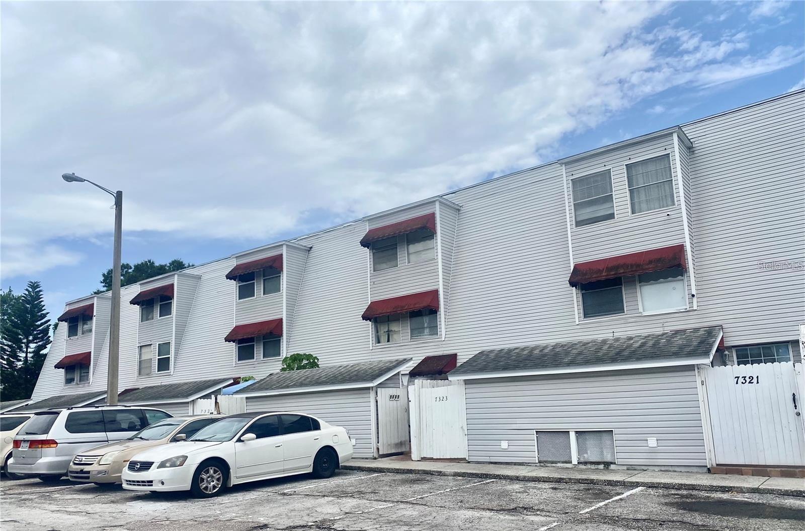 TOWNN COUNTRY VILLAS A CONDO - Residential Lease