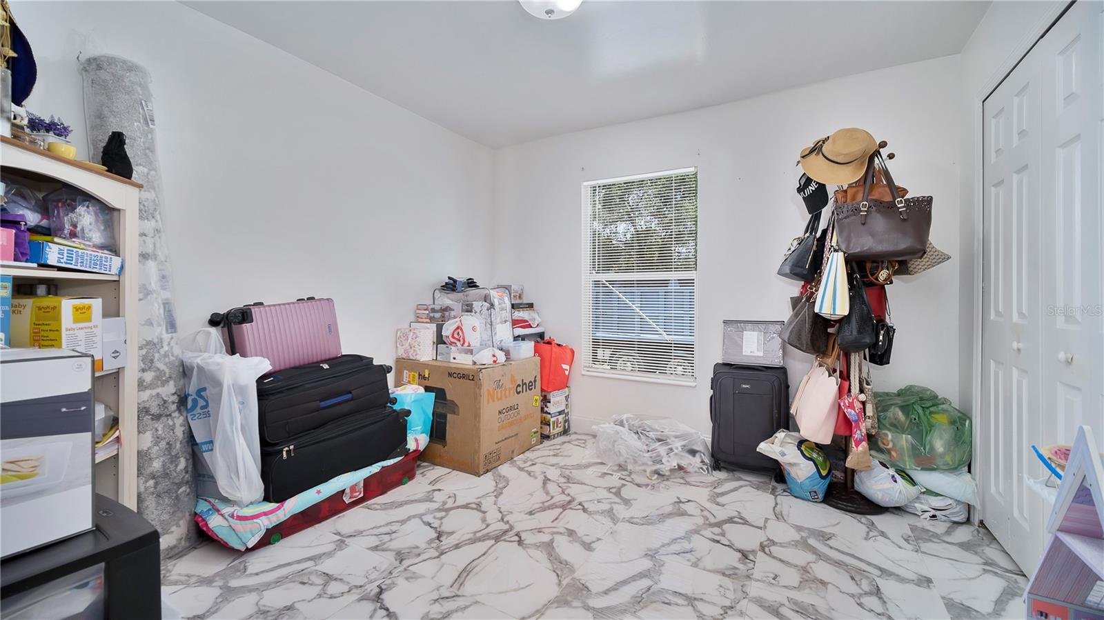 GOLDEN GATE ESTATE UNIT 83 - Residential Lease