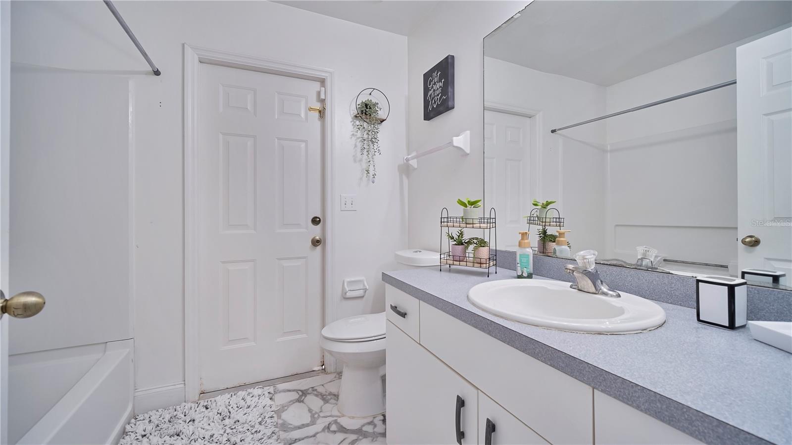 GOLDEN GATE ESTATE UNIT 83 - Residential Lease