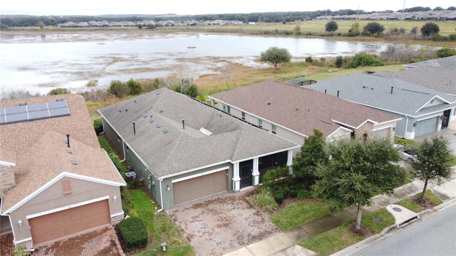 CASCADES OF GROVELAND (TRILOGY) - Residential