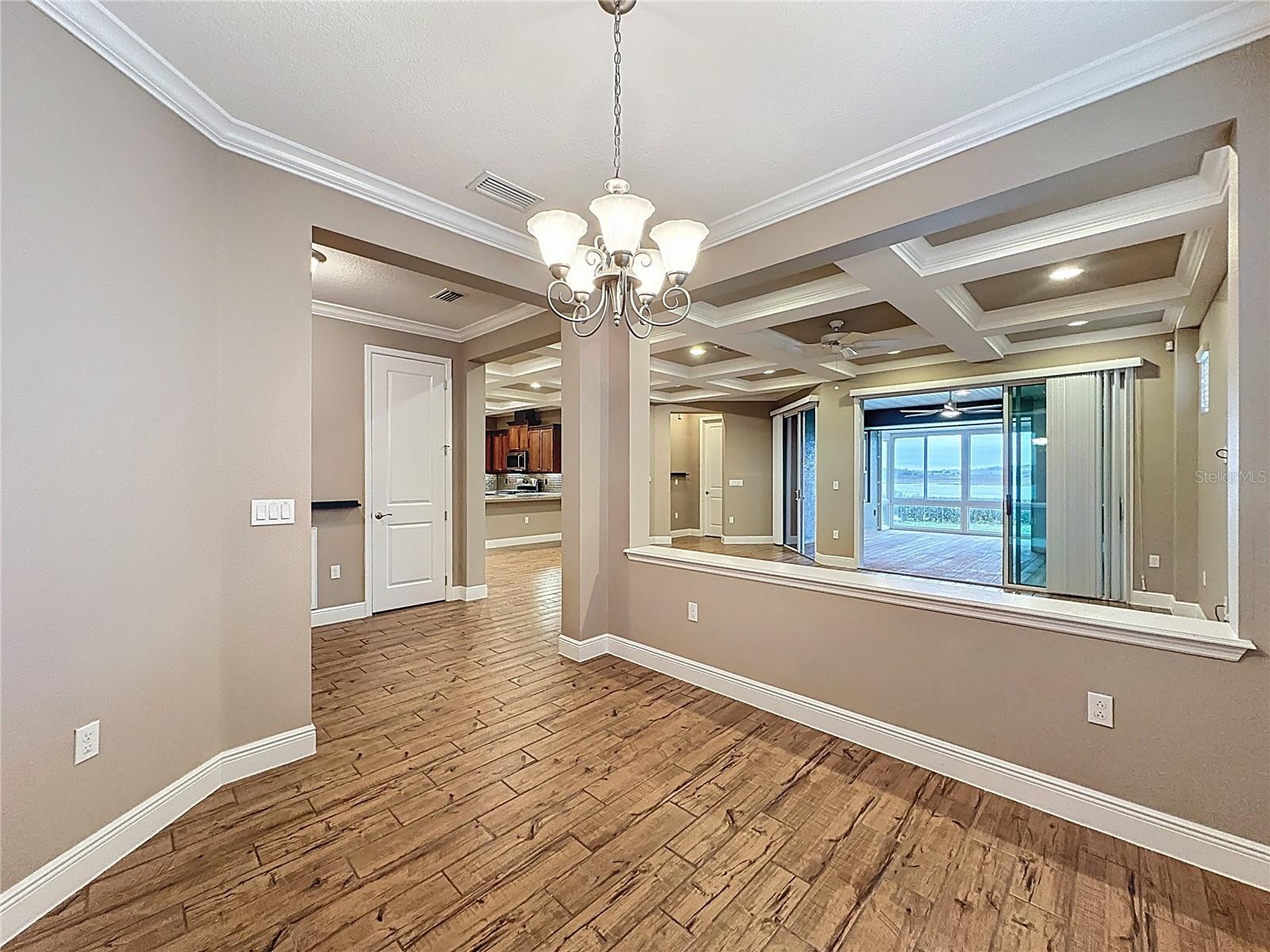 CASCADES OF GROVELAND (TRILOGY) - Residential