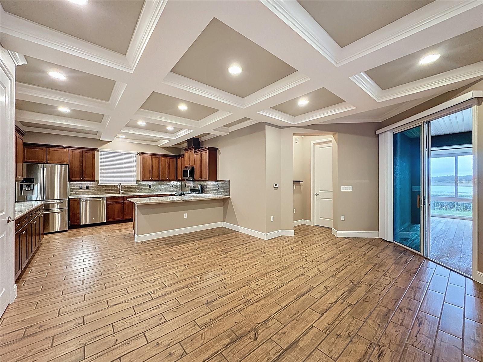 CASCADES OF GROVELAND (TRILOGY) - Residential