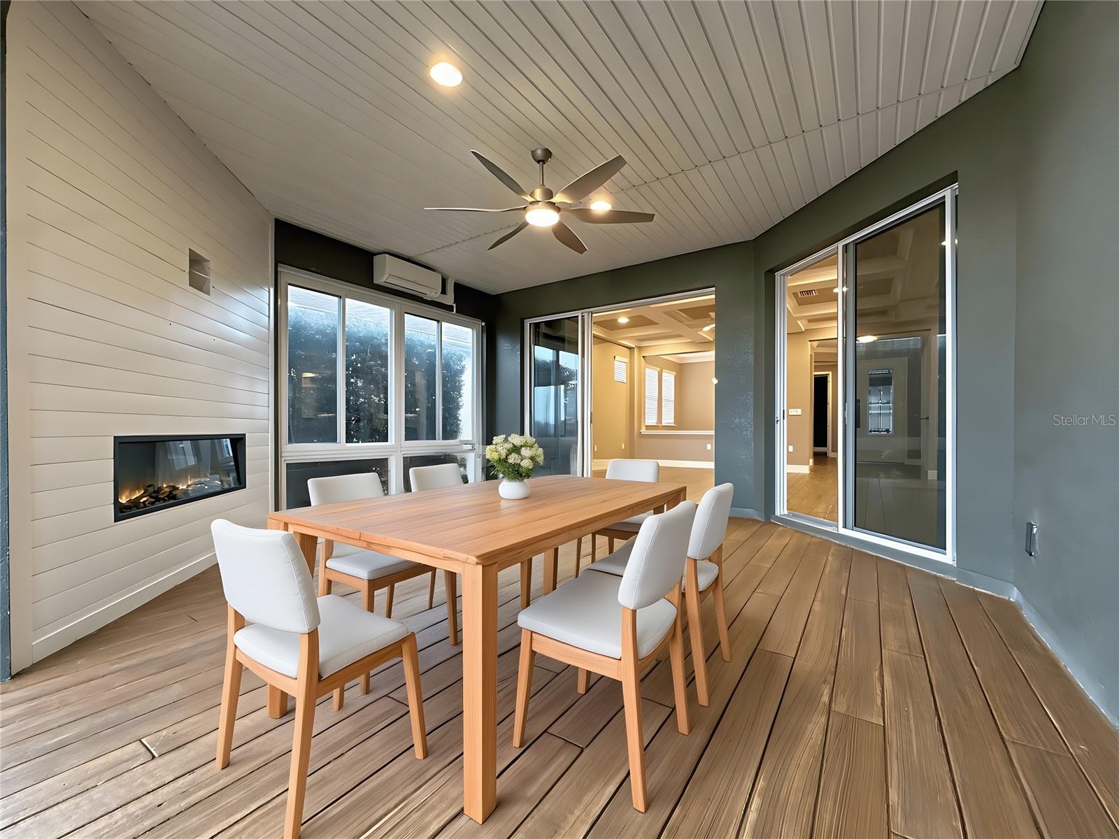 CASCADES OF GROVELAND (TRILOGY) - Residential