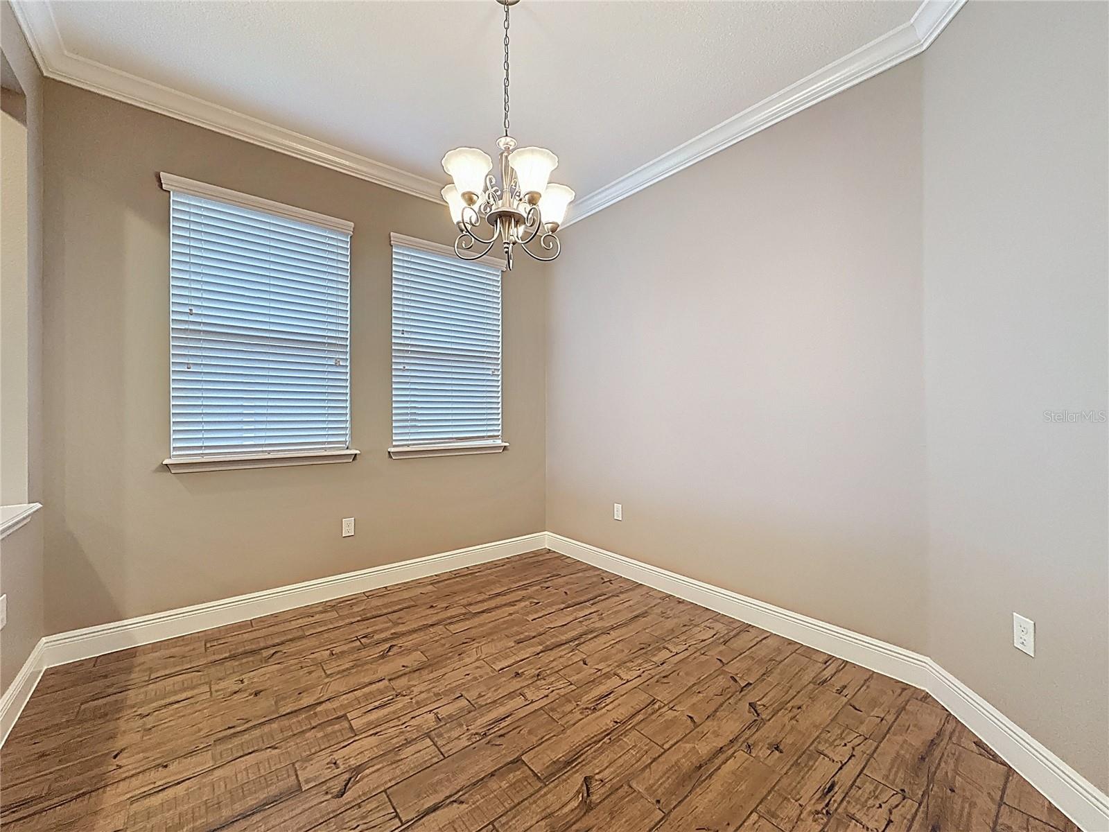 CASCADES OF GROVELAND (TRILOGY) - Residential