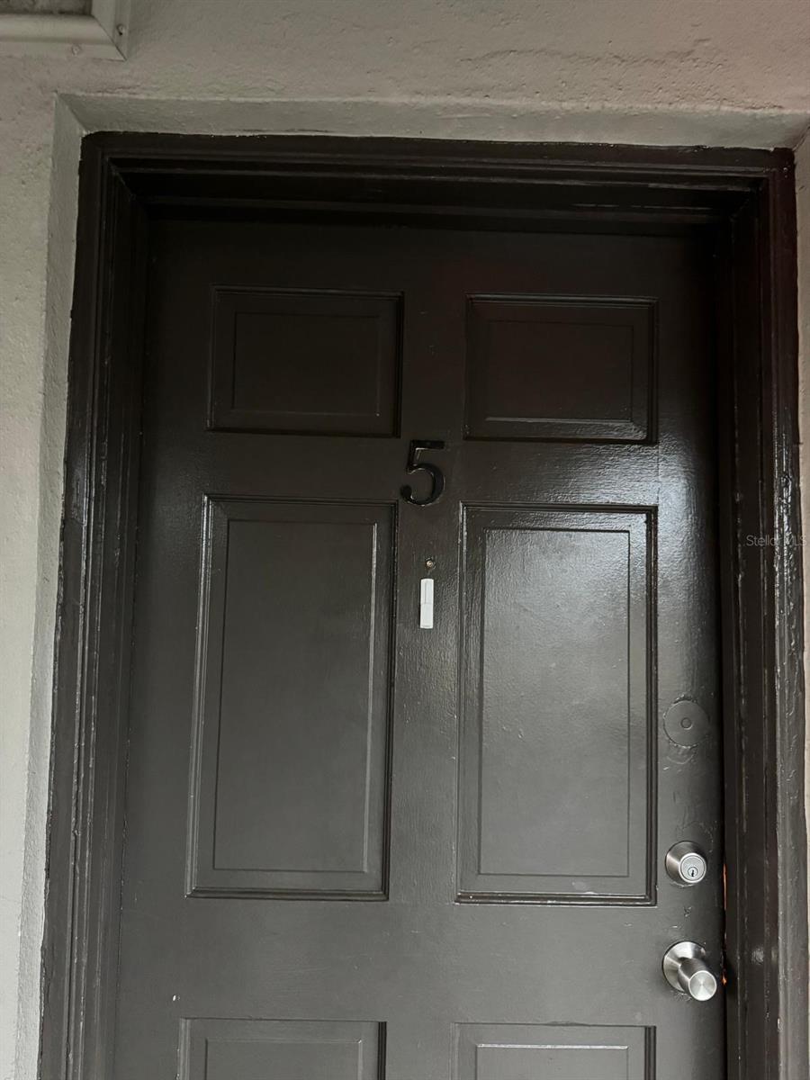 VILLA VALENCIA GARDEN CONDO - Residential Lease