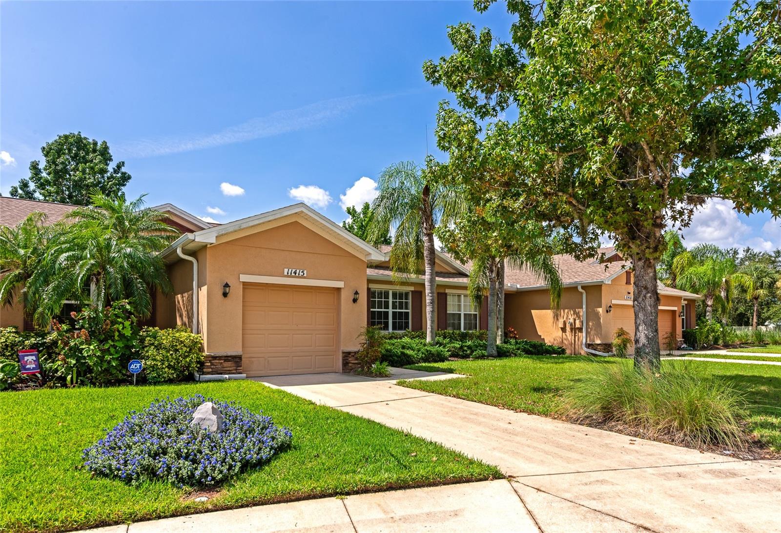 Welcome Home! Fantastic 2br/2ba villa ready for immediate occupancy located on quiet culdesac. One car garage, split bedroom floorplan with spacious screened lanai. Kitchen features large pantry closet, dishwasher, and breakfast bar. Inside laundry room with washer, dryer, and utility sink. Primary bedroom has a large walk-in closet, dual vanities, glassed walk-in shower, and water closet. Second bedroom is in the front of the villa with a window view of the front yard. Located in Lexington community with amazing amenities including walking trails, community pool & splash pad, pickleball, basketball, and playground. Located off US 301 in Parrish with easy access to multiple Publix shopping centers and the new Lowe's with new restaurants and stores. Sorry, no pets and no smoking. Application fee of $50 is non-refundable. Schedule a tour today!