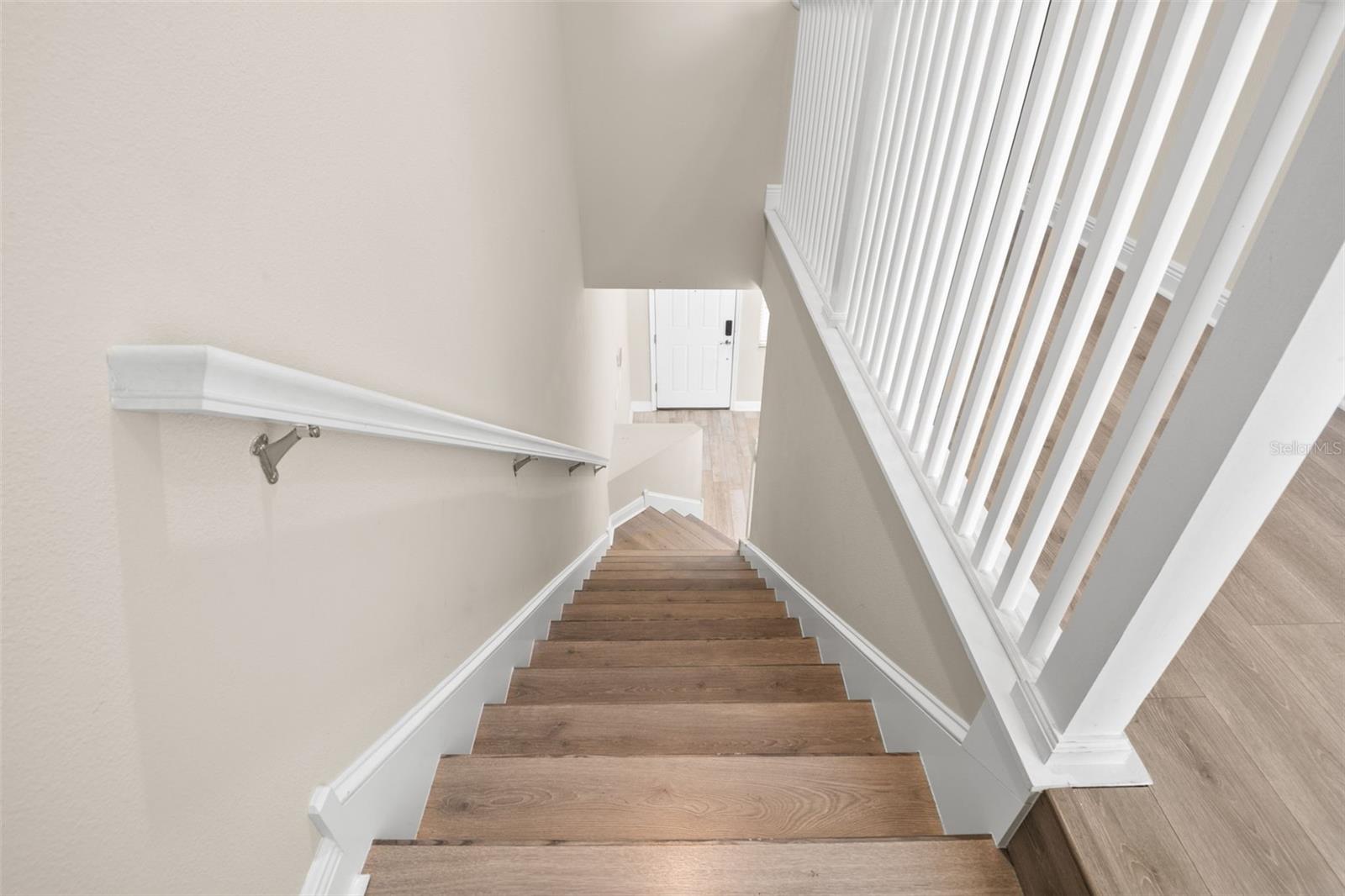 TOWNS AT BELLEAIR GROVE - Residential Lease