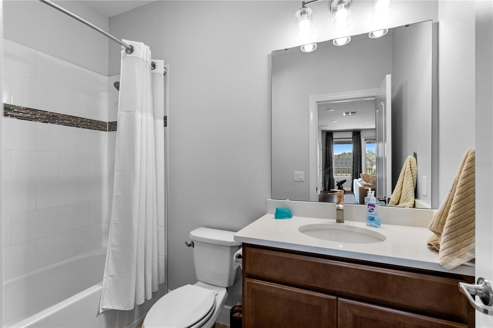 JOHNS LAKE LNDG PH 5 - Residential