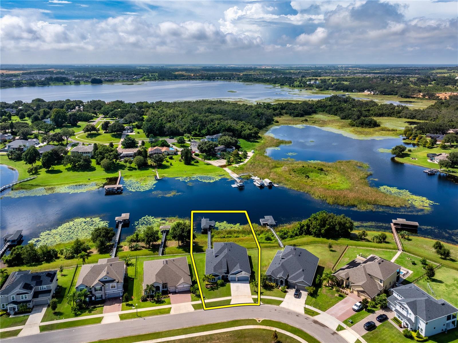 JOHNS LAKE LNDG PH 5 - Residential