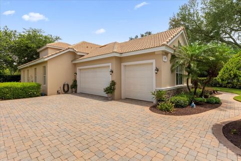 A home in LAKE MARY