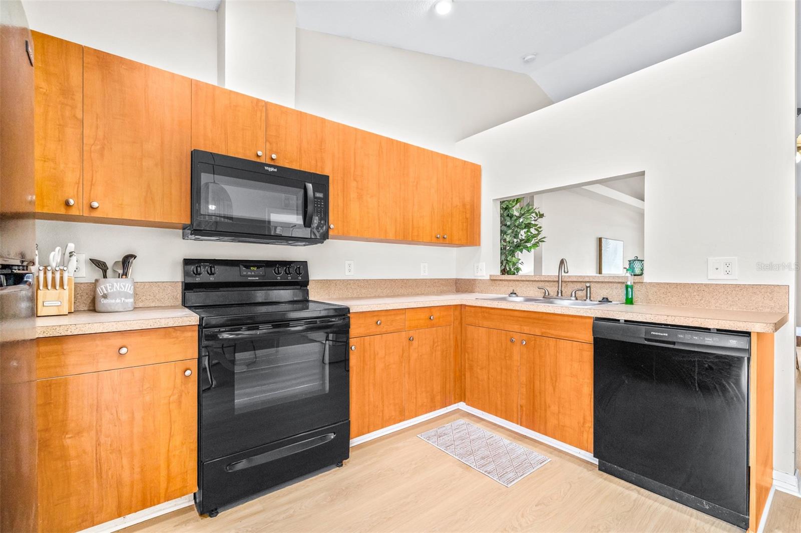 BAYNARD LEE JR 2 - Residential