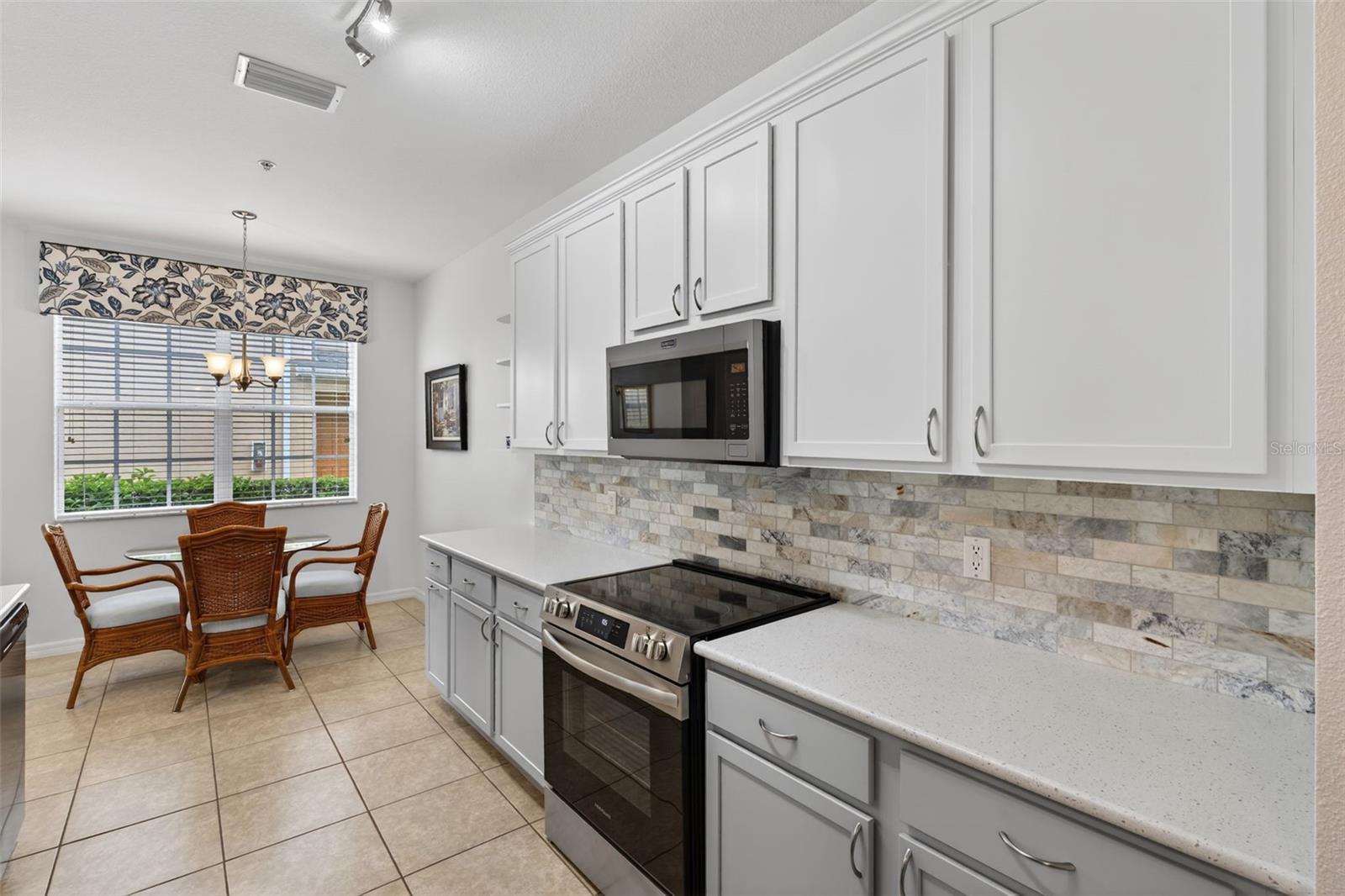 PALMER OAKS PH 1 & 2 - Residential