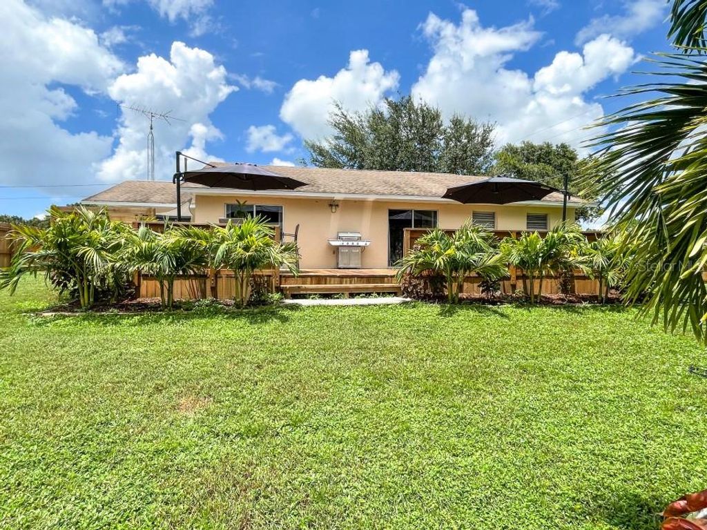 Photo of 100 Dreamtime Avenue, Lake Placid, FL 33852 (MLS # O6136878)