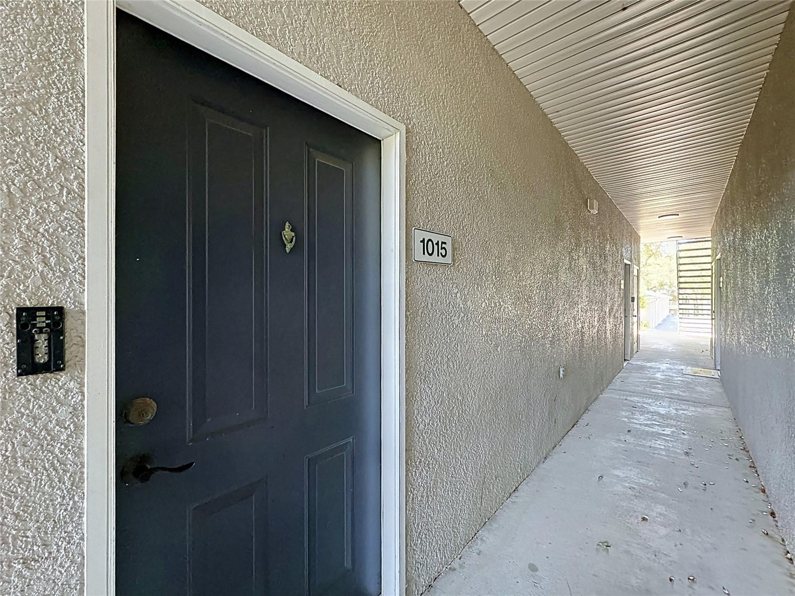 1015 HEMINGWAY CIR 1015