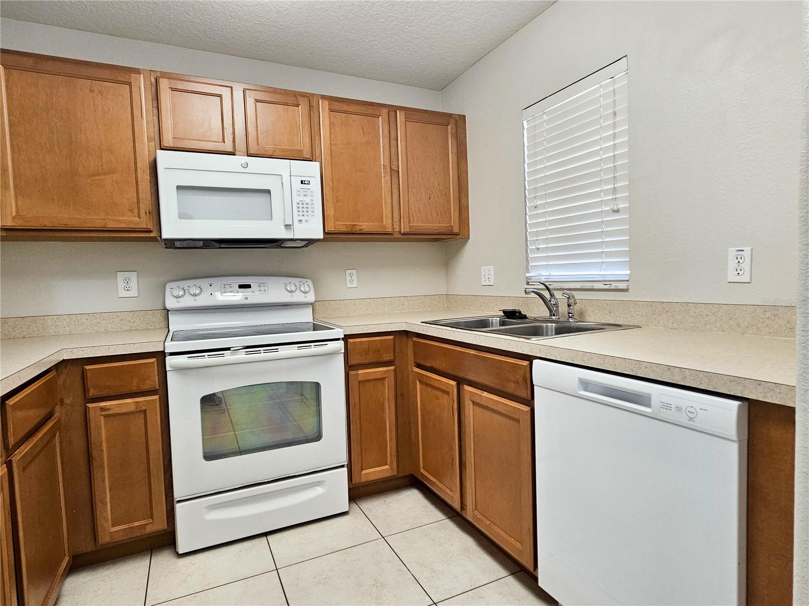 COBBLESTONE LANDING TOWNHOMES - Residential Lease