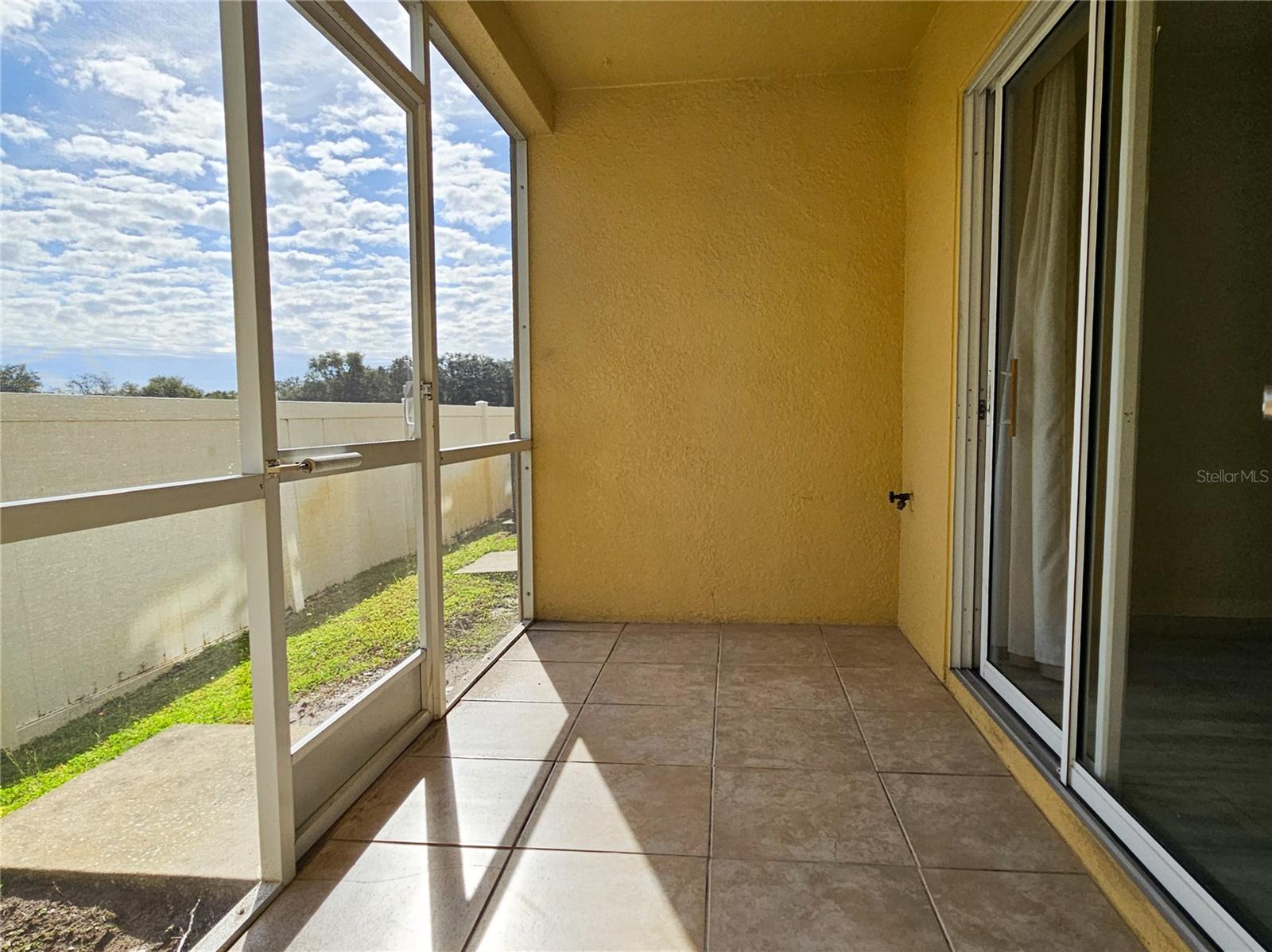 COBBLESTONE LANDING TOWNHOMES - Residential Lease