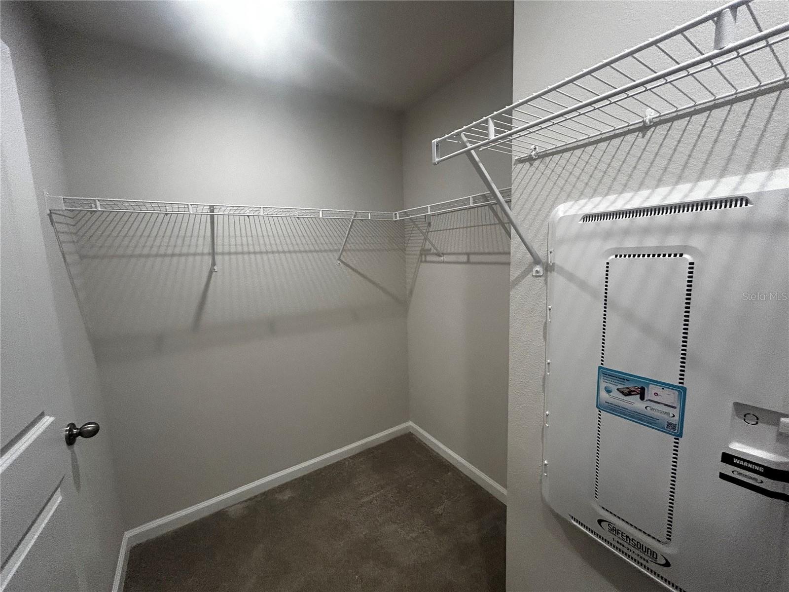AVALON WOODS PH II - Residential Lease