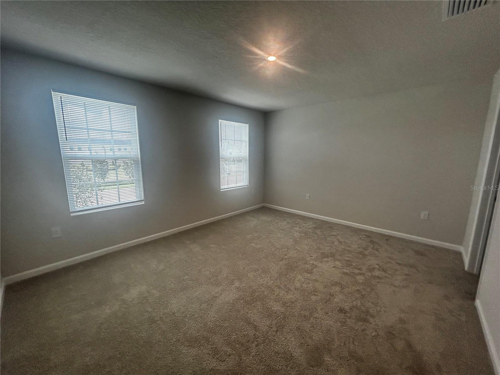 AVALON WOODS PH II - Residential Lease