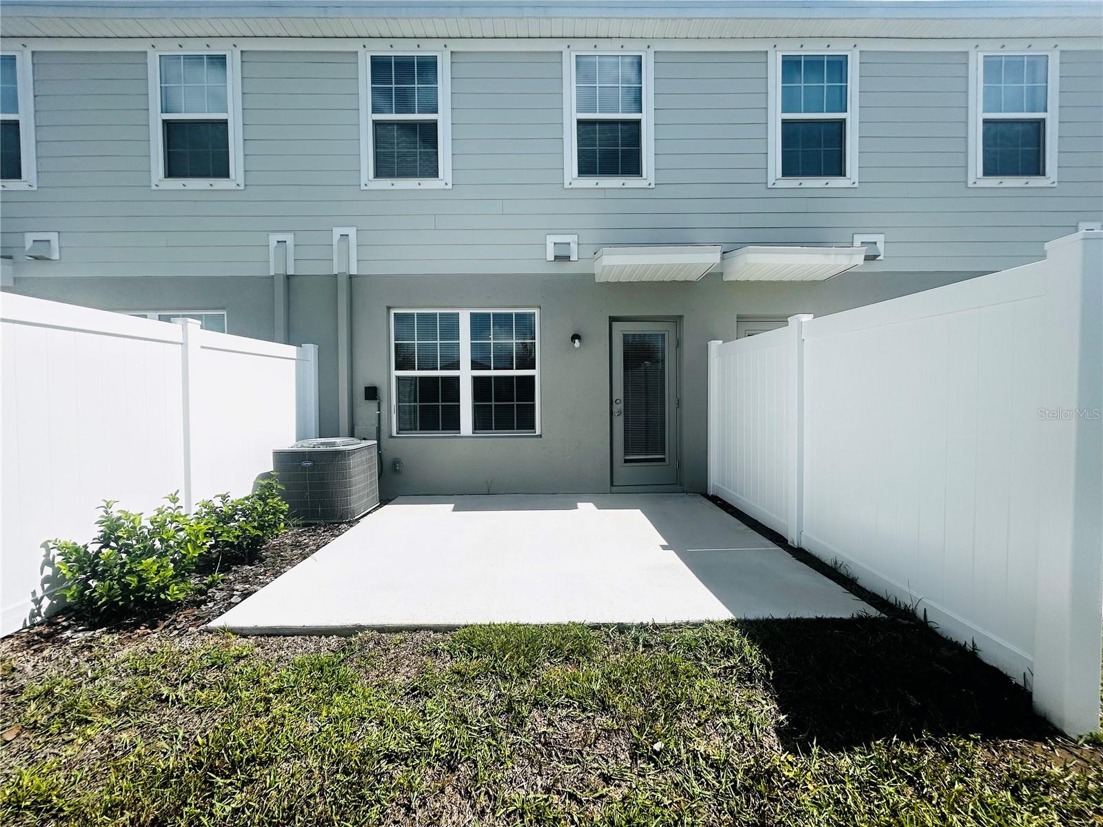 AVALON WOODS PH II - Residential Lease
