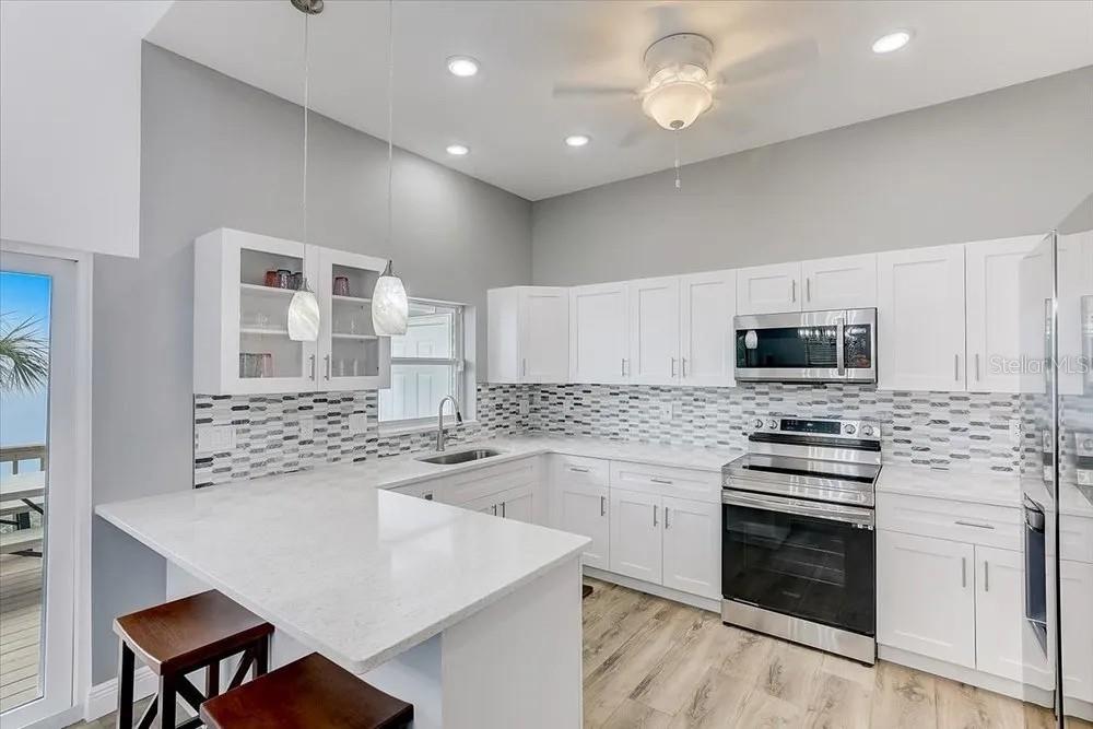 TREETOPS BAY CONDO - Residential