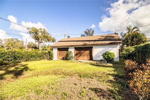 A home in LAKELAND