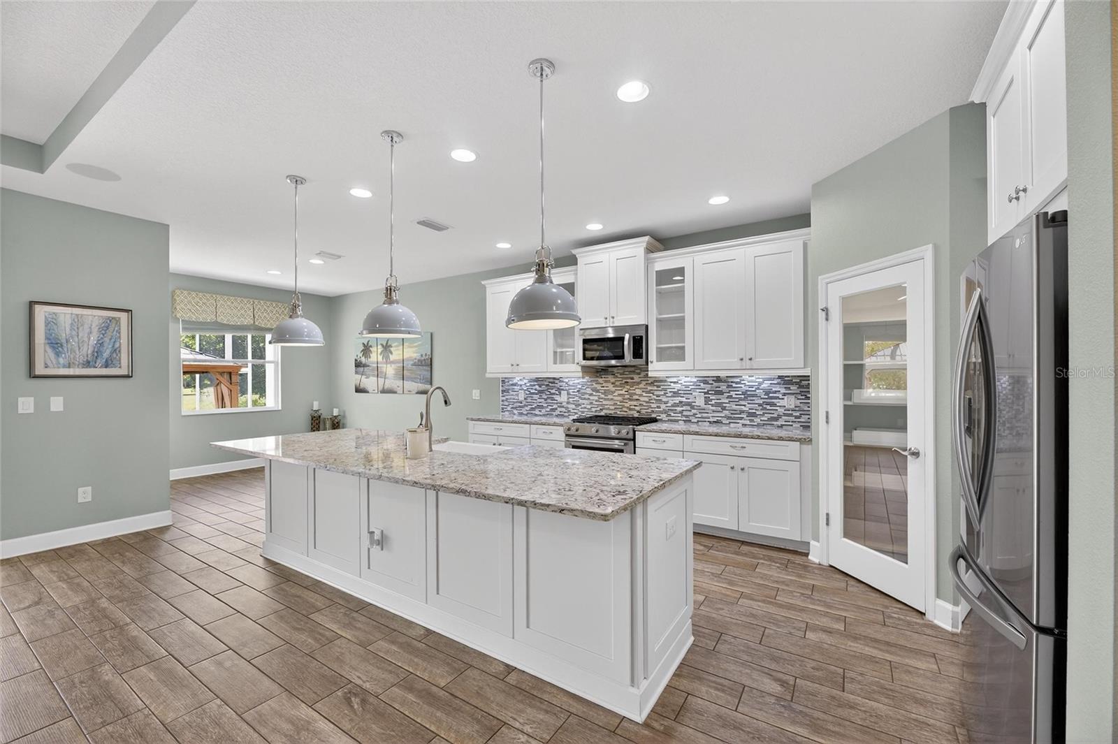 ADMIRAL POINTE AT MIRA BAY - Residential