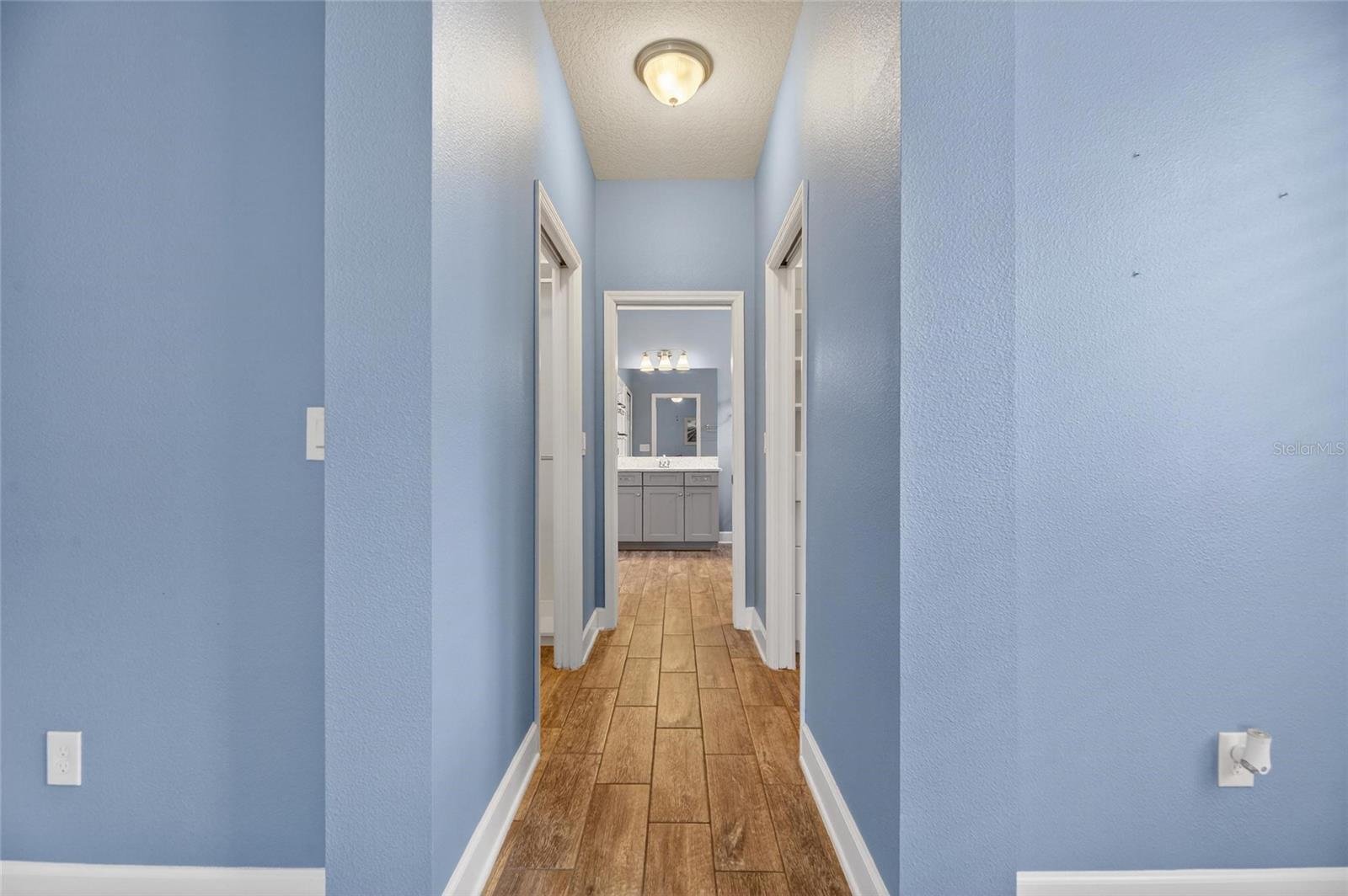 ADMIRAL POINTE AT MIRA BAY - Residential