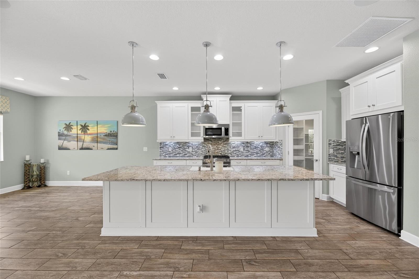 ADMIRAL POINTE AT MIRA BAY - Residential