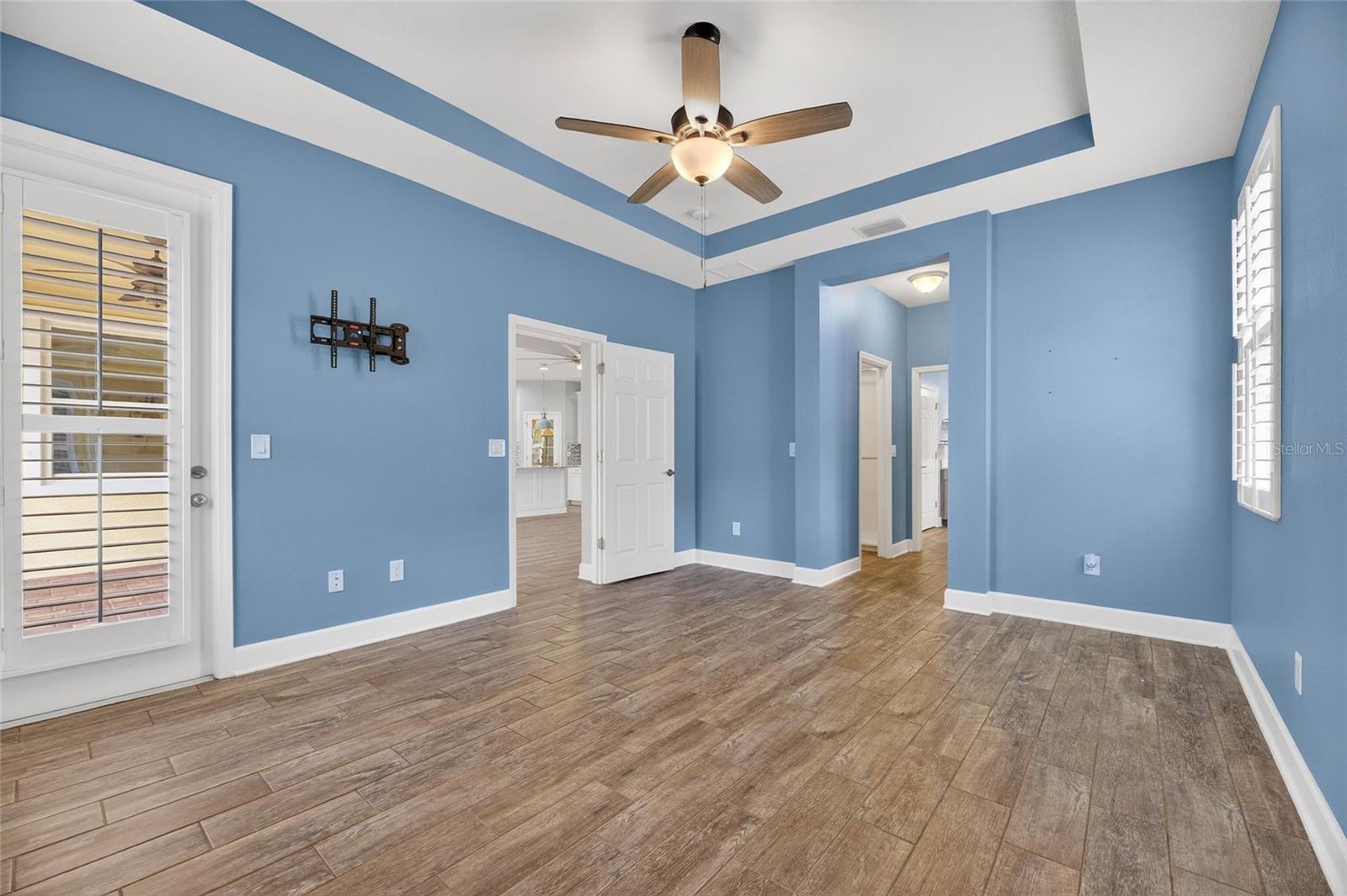 ADMIRAL POINTE AT MIRA BAY - Residential