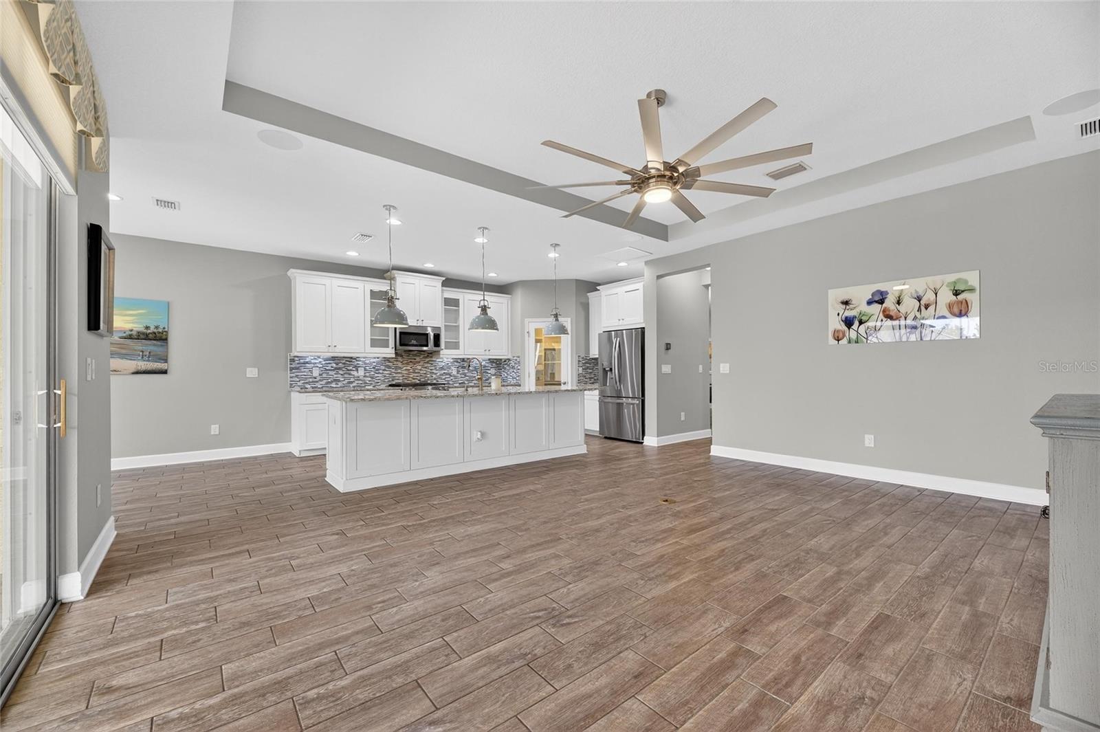 ADMIRAL POINTE AT MIRA BAY - Residential