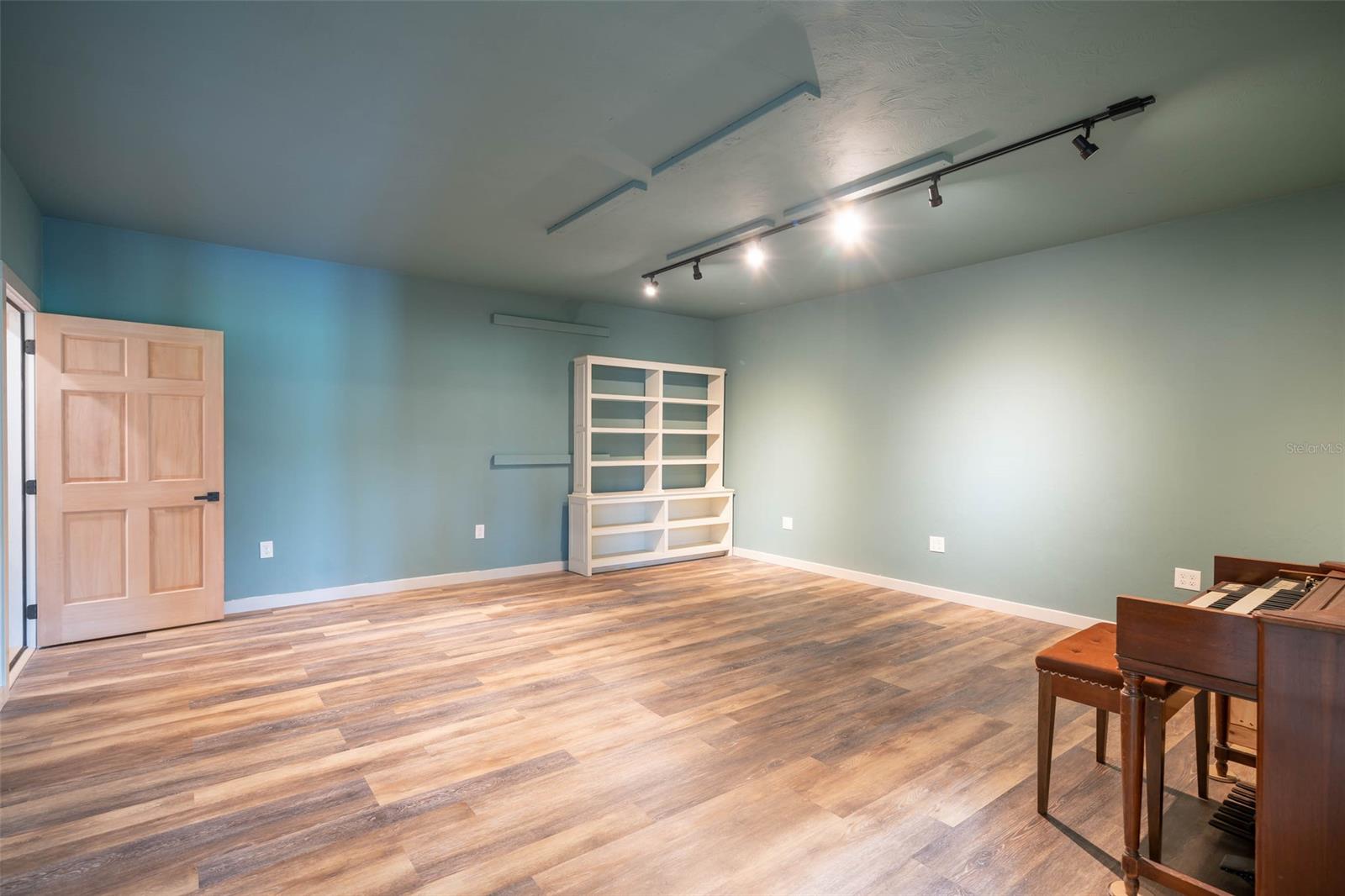 Assessors Pablo Rosette Gran - Commercial Sale