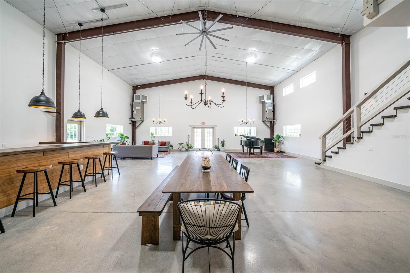 Assessors Pablo Rosette Gran - Commercial Sale