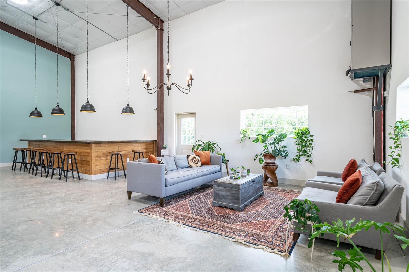 Assessors Pablo Rosette Gran - Commercial Sale