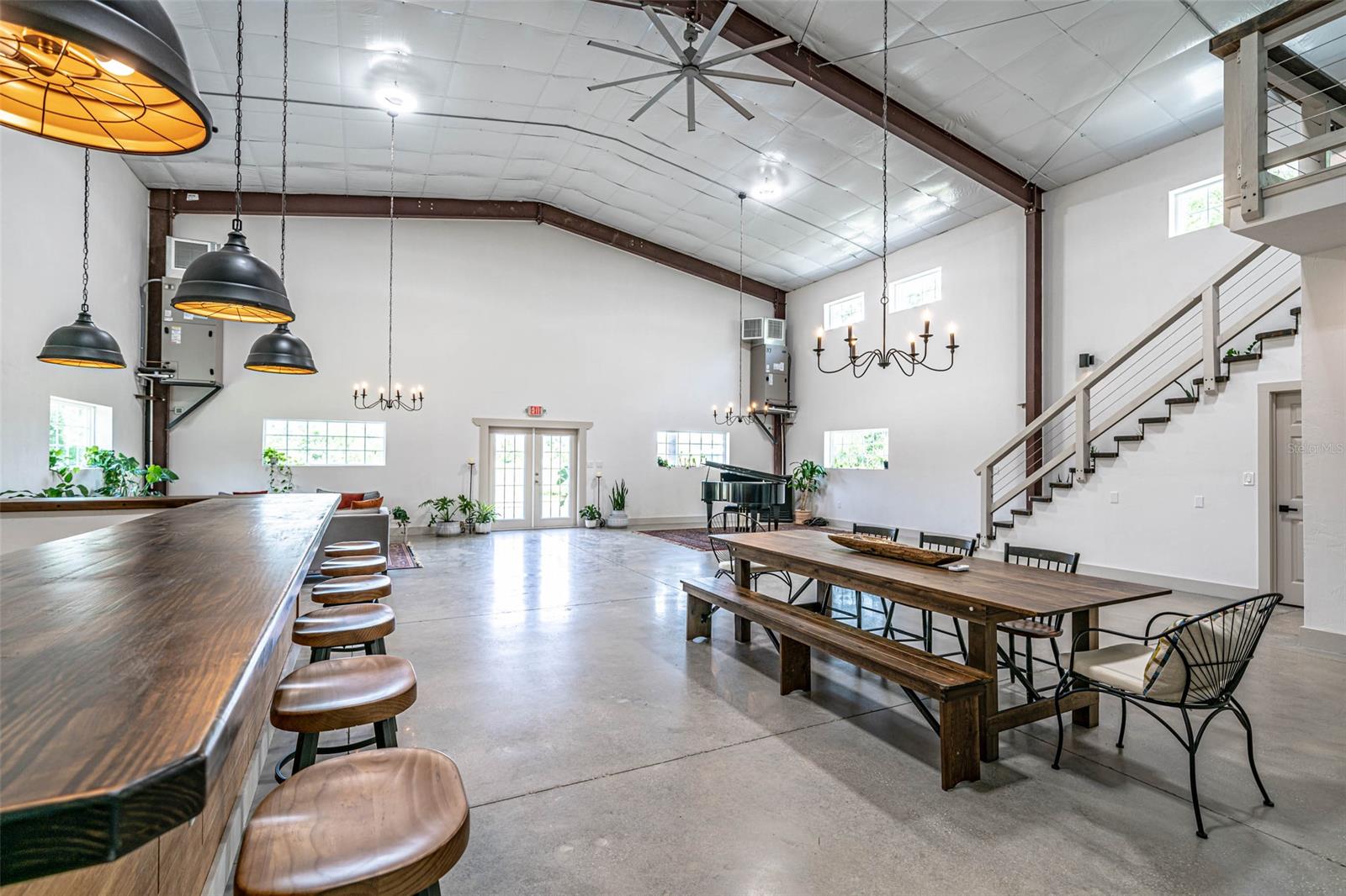 Assessors Pablo Rosette Gran - Commercial Sale