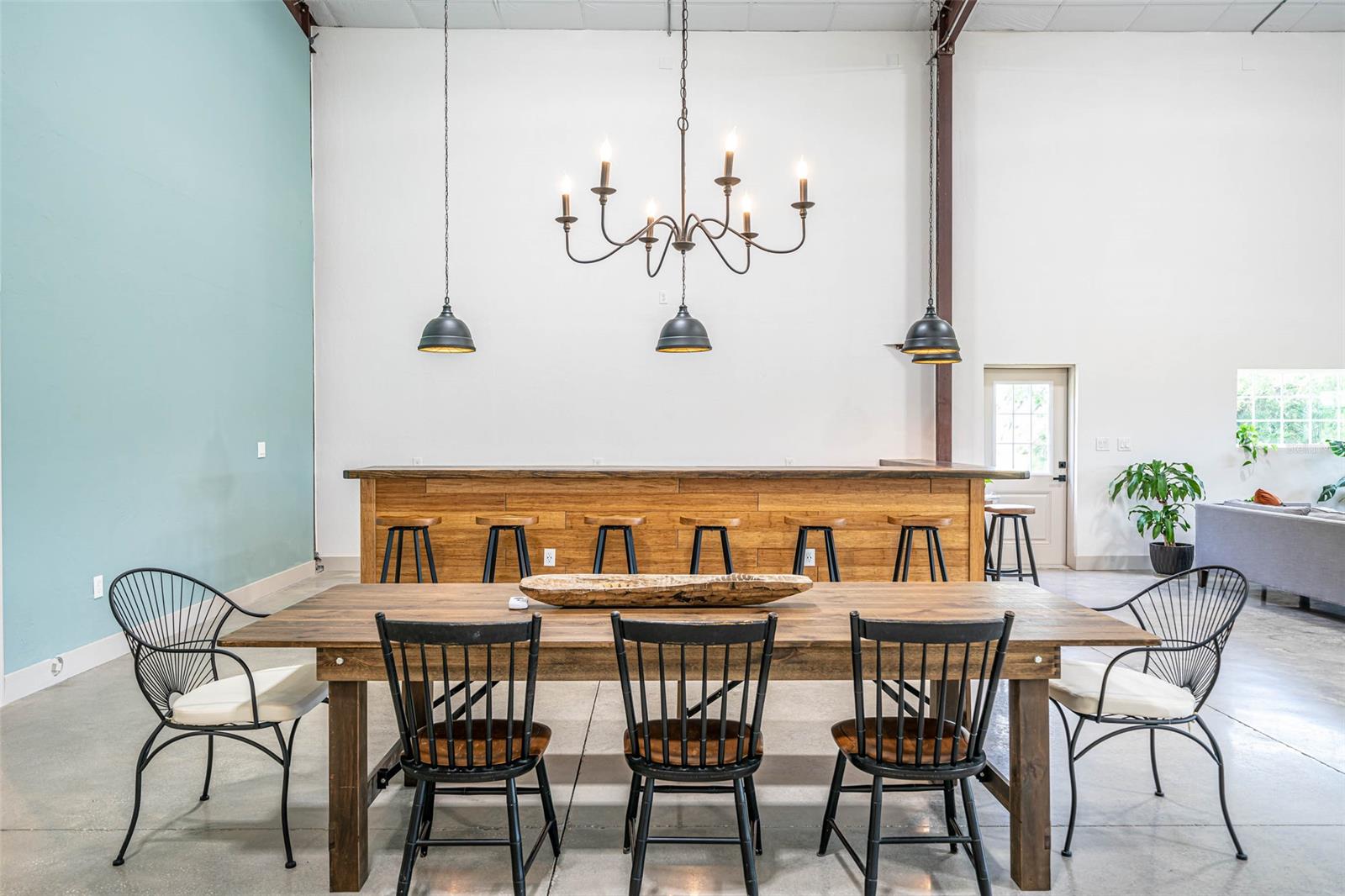 Assessors Pablo Rosette Gran - Commercial Sale