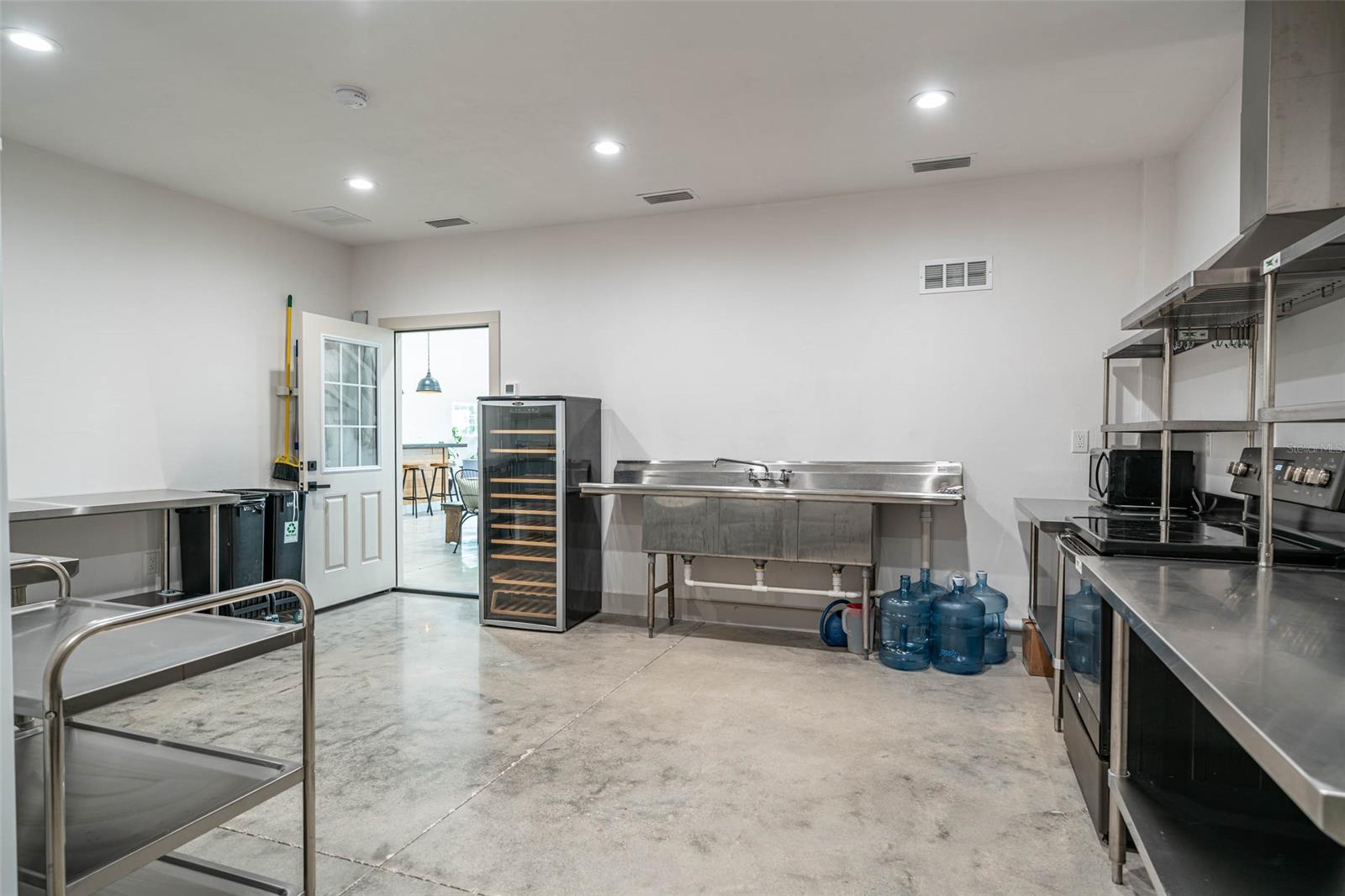 Assessors Pablo Rosette Gran - Commercial Sale