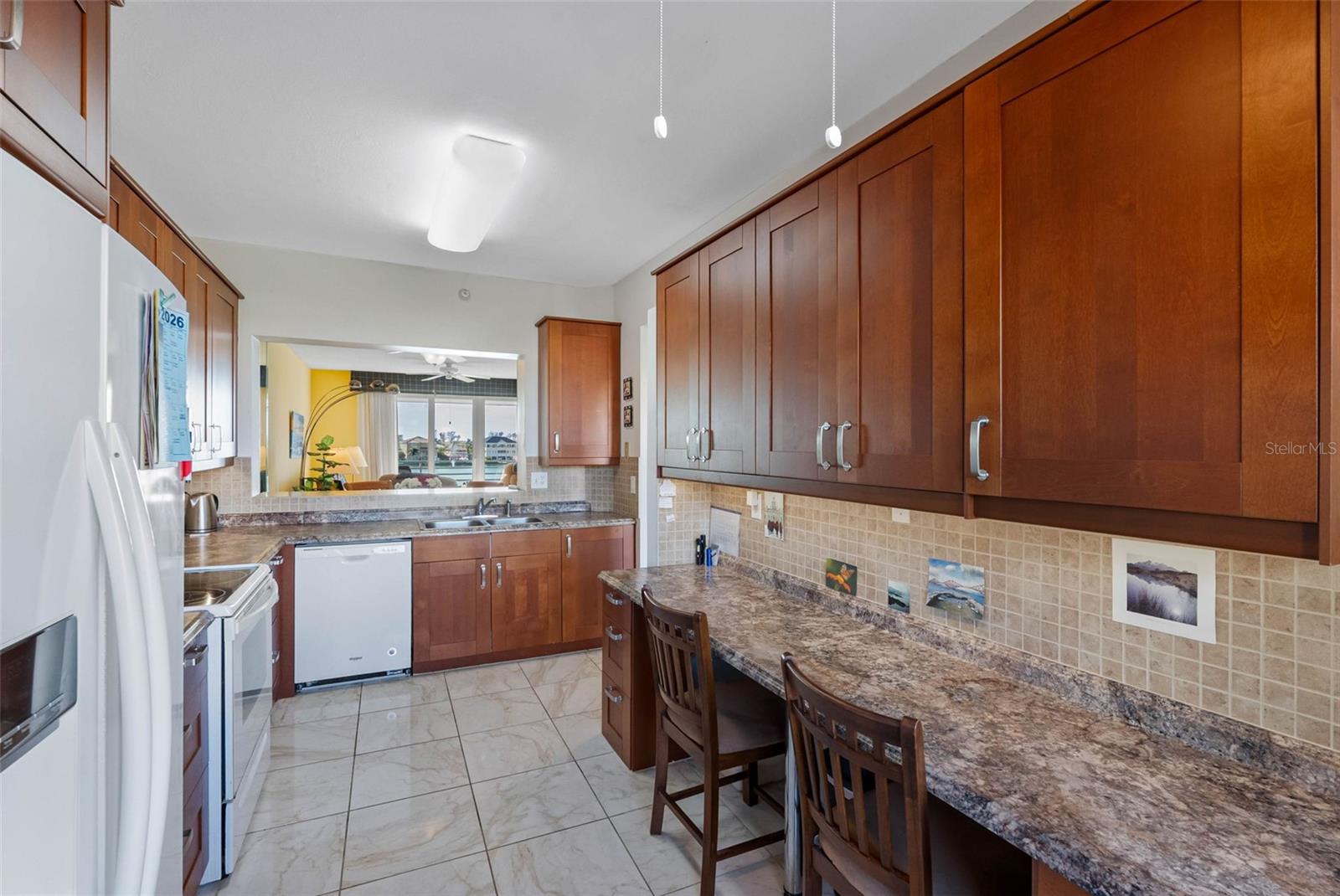 HARBOURSIDE CONDO - Residential