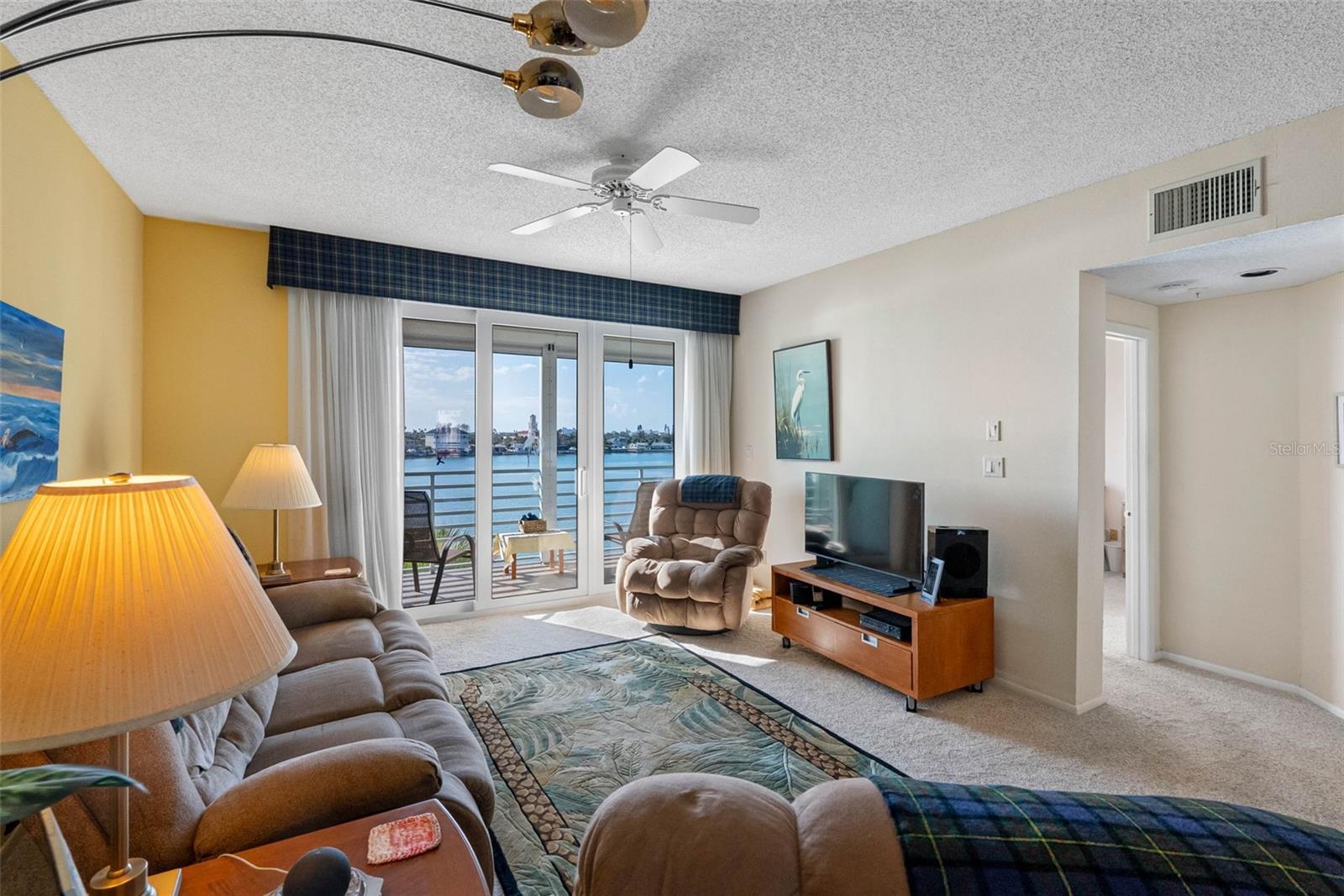 HARBOURSIDE CONDO - Residential