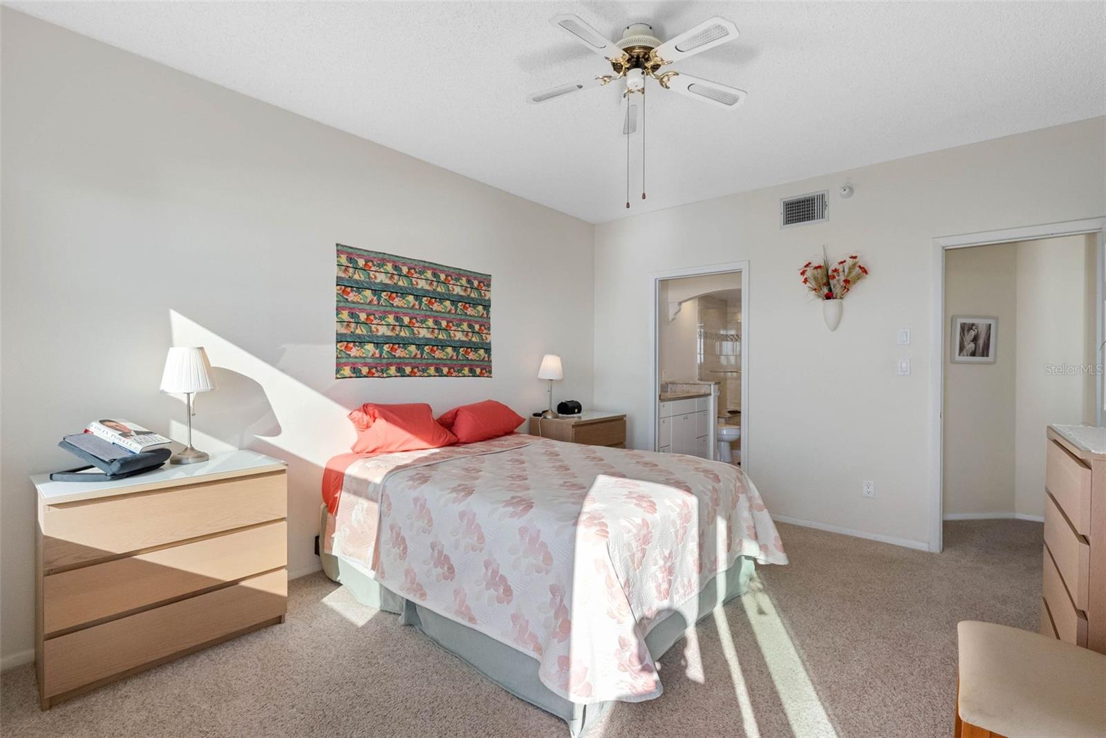 HARBOURSIDE CONDO - Residential