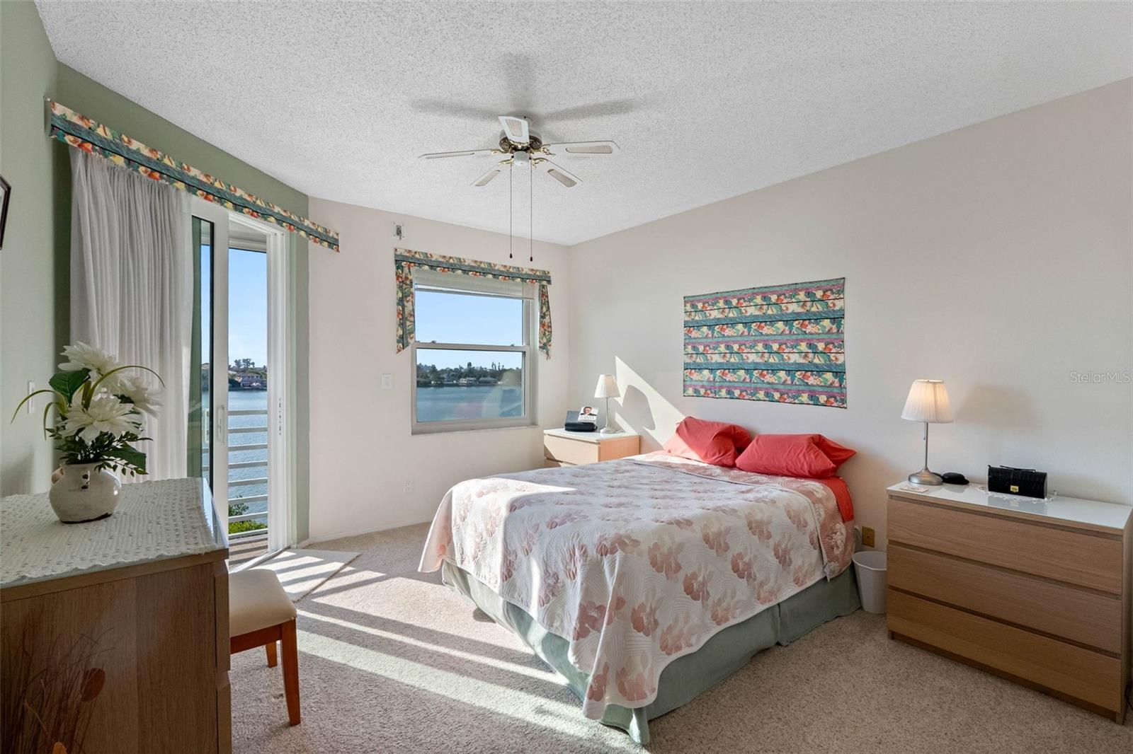 HARBOURSIDE CONDO - Residential