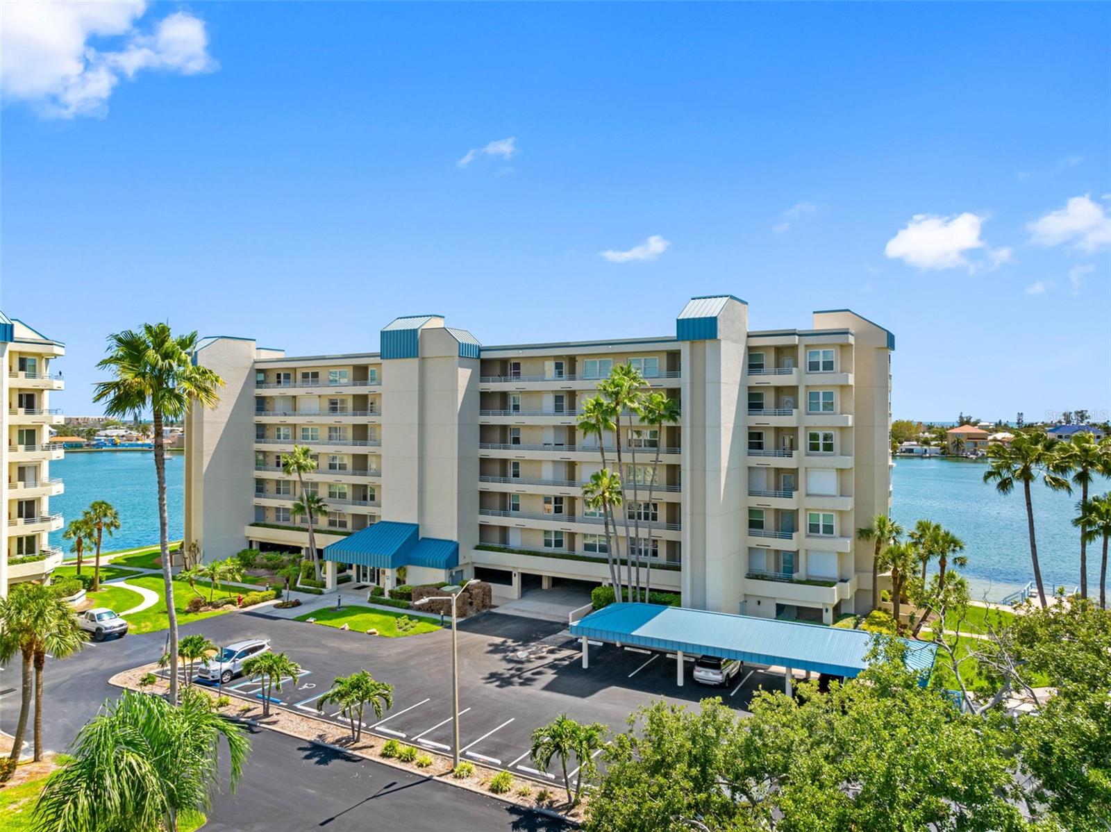 HARBOURSIDE CONDO - Residential