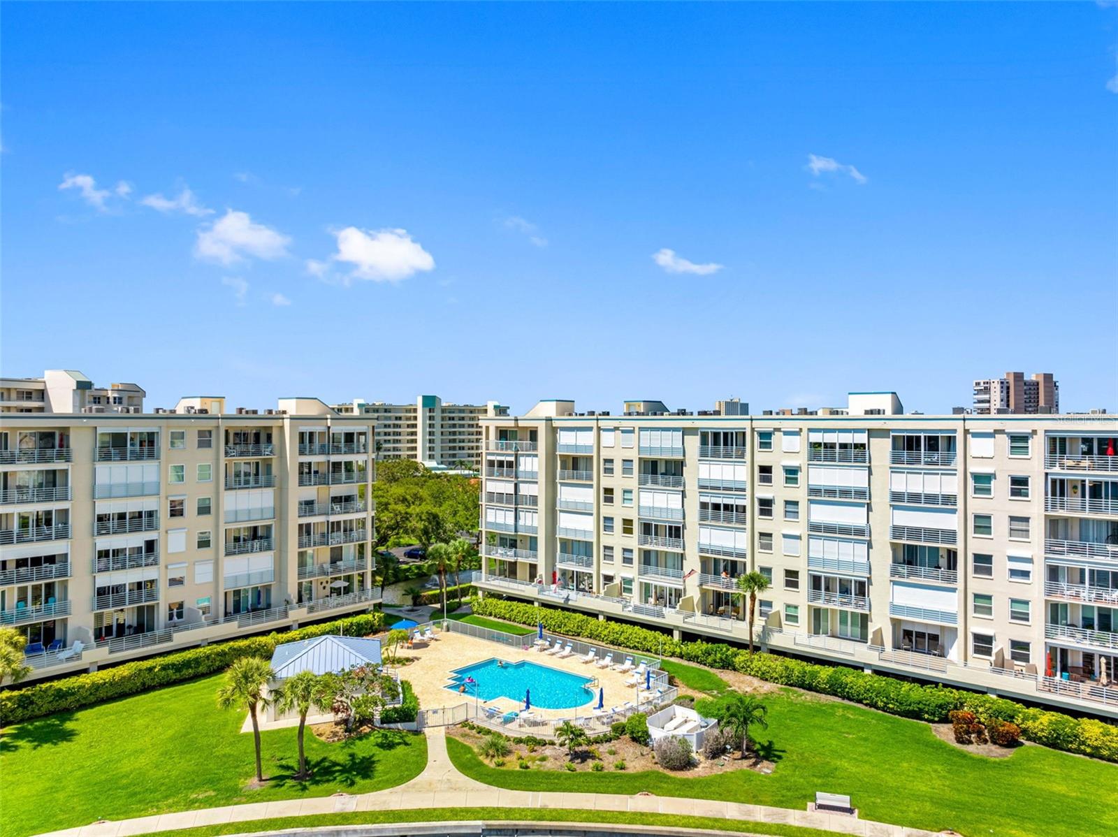 HARBOURSIDE CONDO - Residential