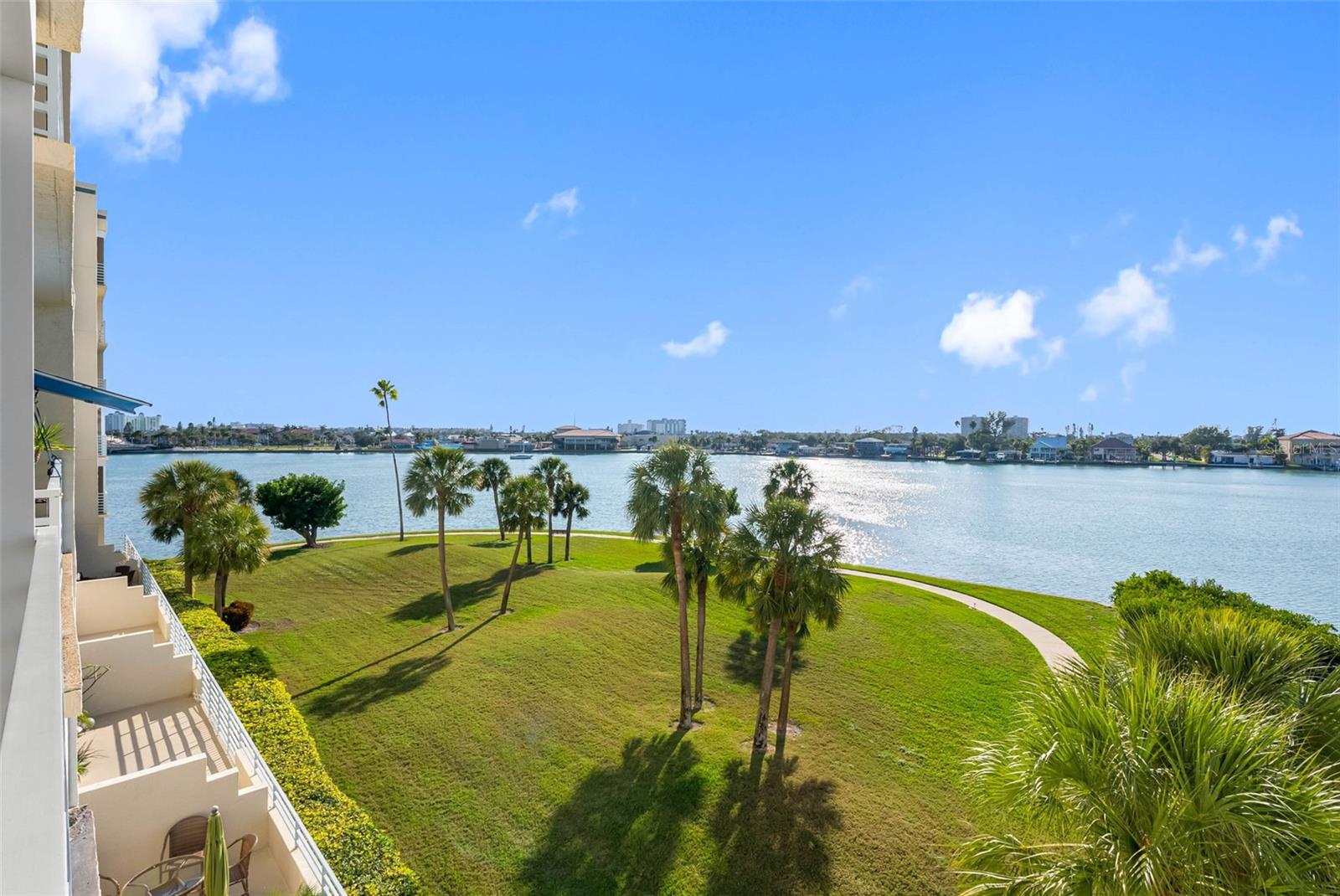 HARBOURSIDE CONDO - Residential