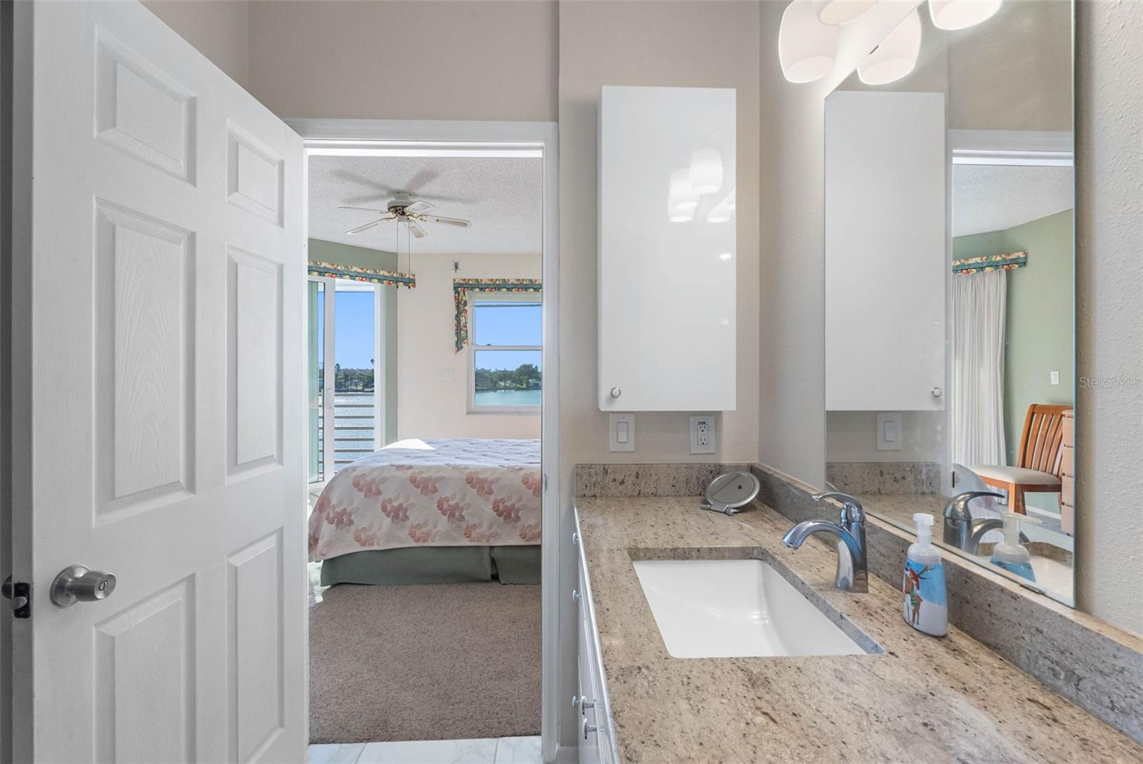 HARBOURSIDE CONDO - Residential