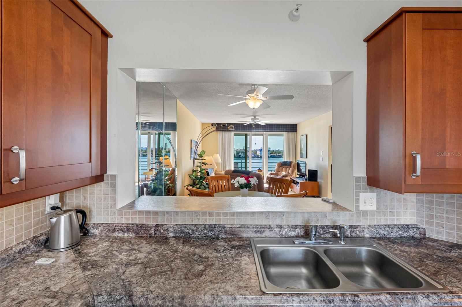 HARBOURSIDE CONDO - Residential