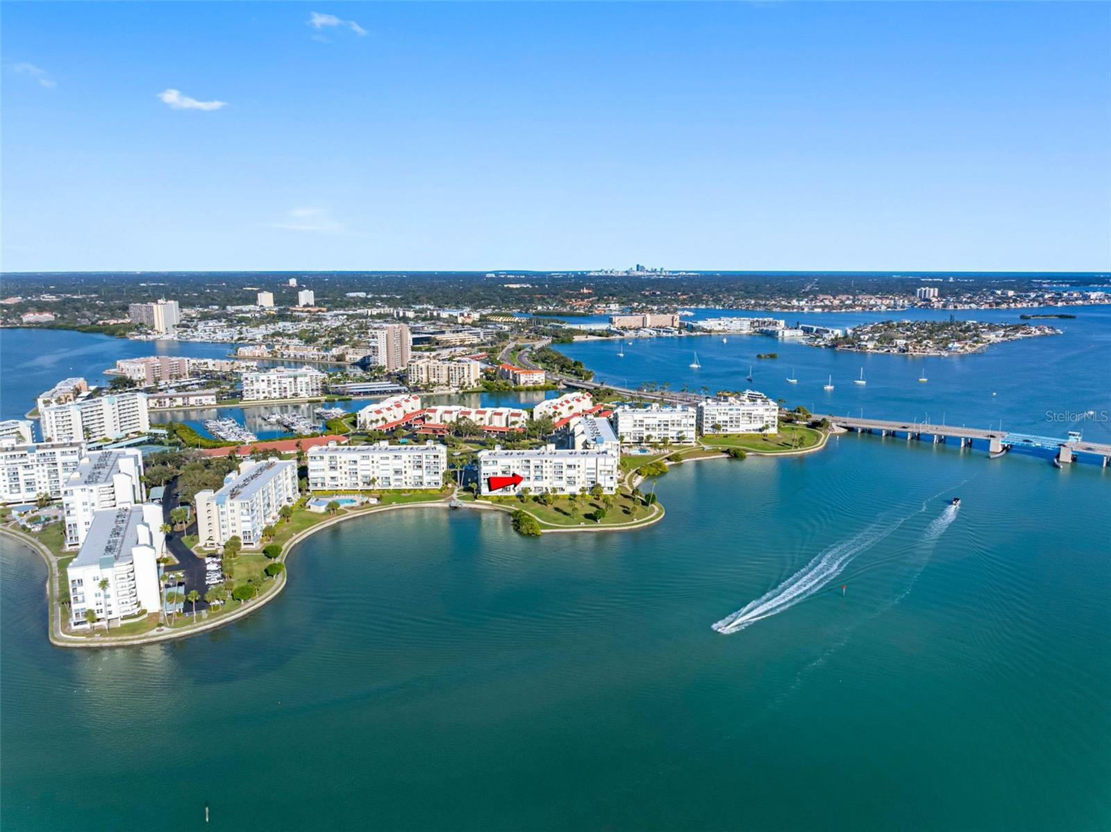 HARBOURSIDE CONDO - Residential